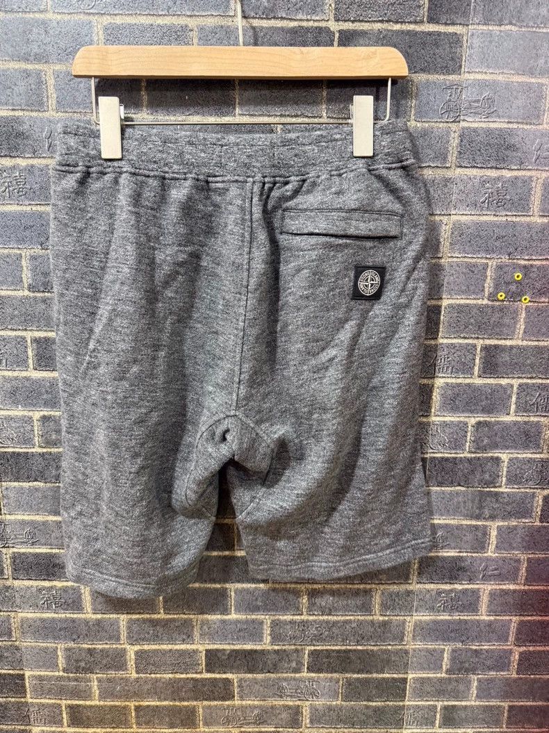 Stone Island Stone Island Gray Casual Shorts Size 80 -2506 Size US 34 / EU 50 - 2 Thumbnail