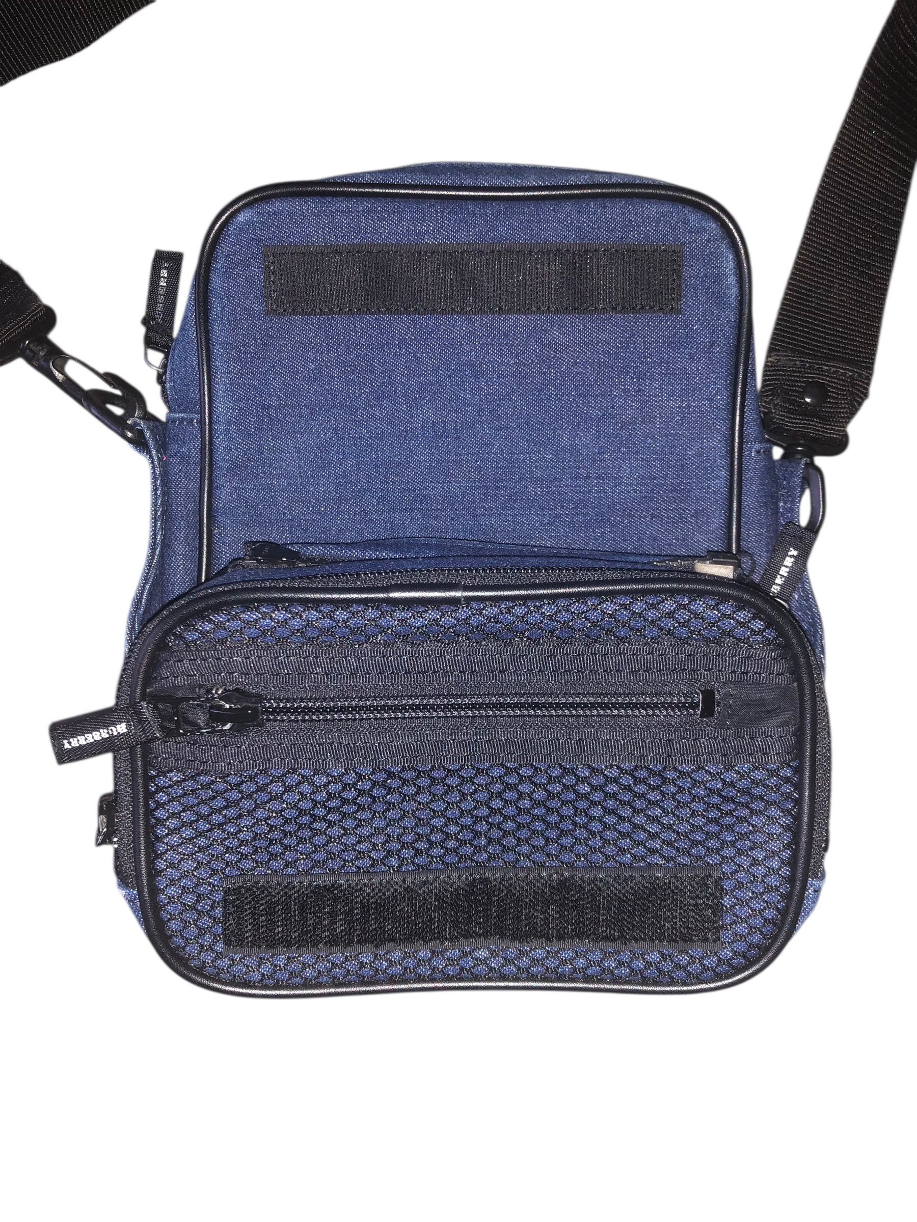 Burberry 🔥BURBERRY LONDON Denim Pouch Detachable 2 Way Bag Crossbody Size ONE SIZE - 5 Thumbnail