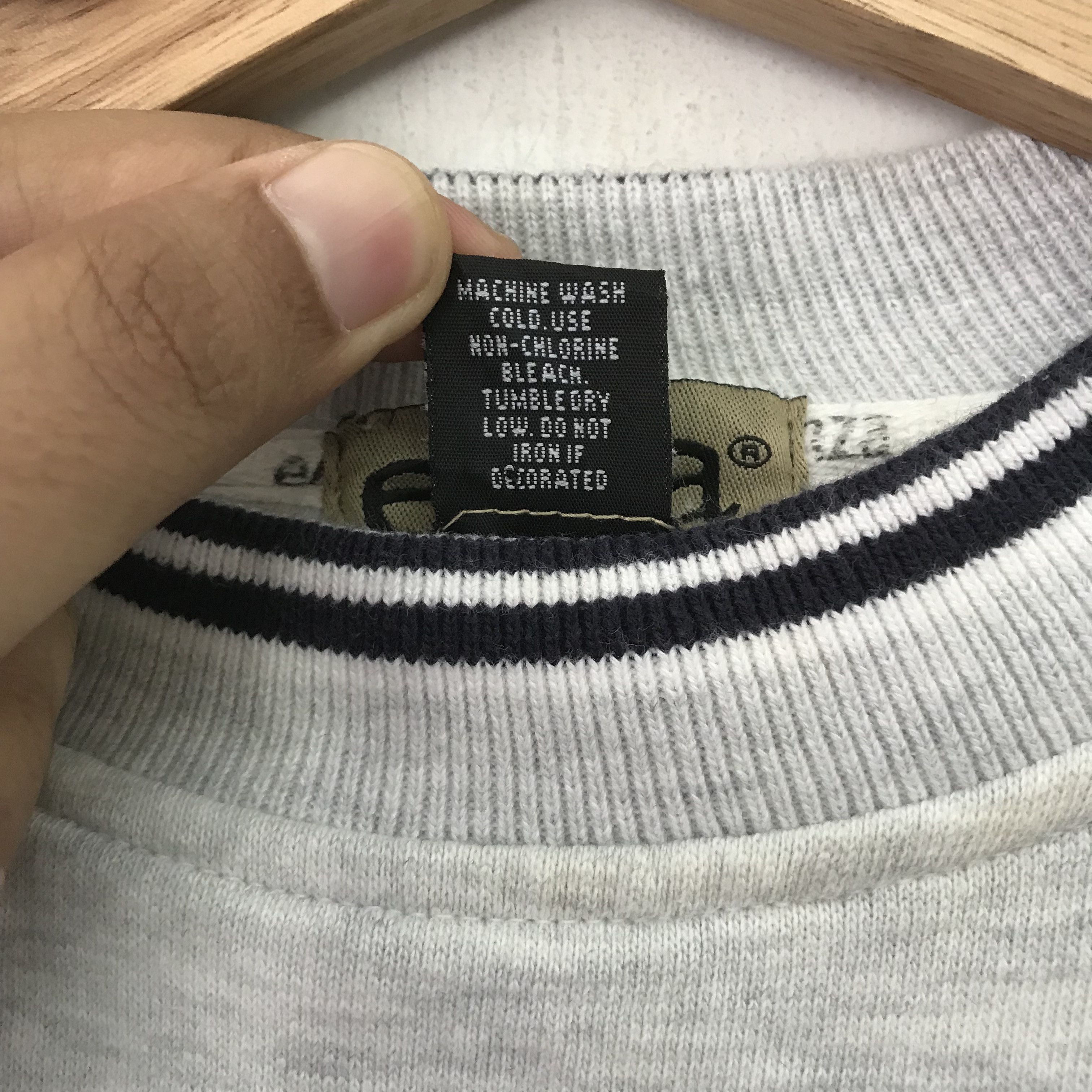 Upper Playground Vintage Upper Iowa Wrestling Gray Sweatshirt - 19 Size US L / EU 52-54 / 3 - 9 Thumbnail