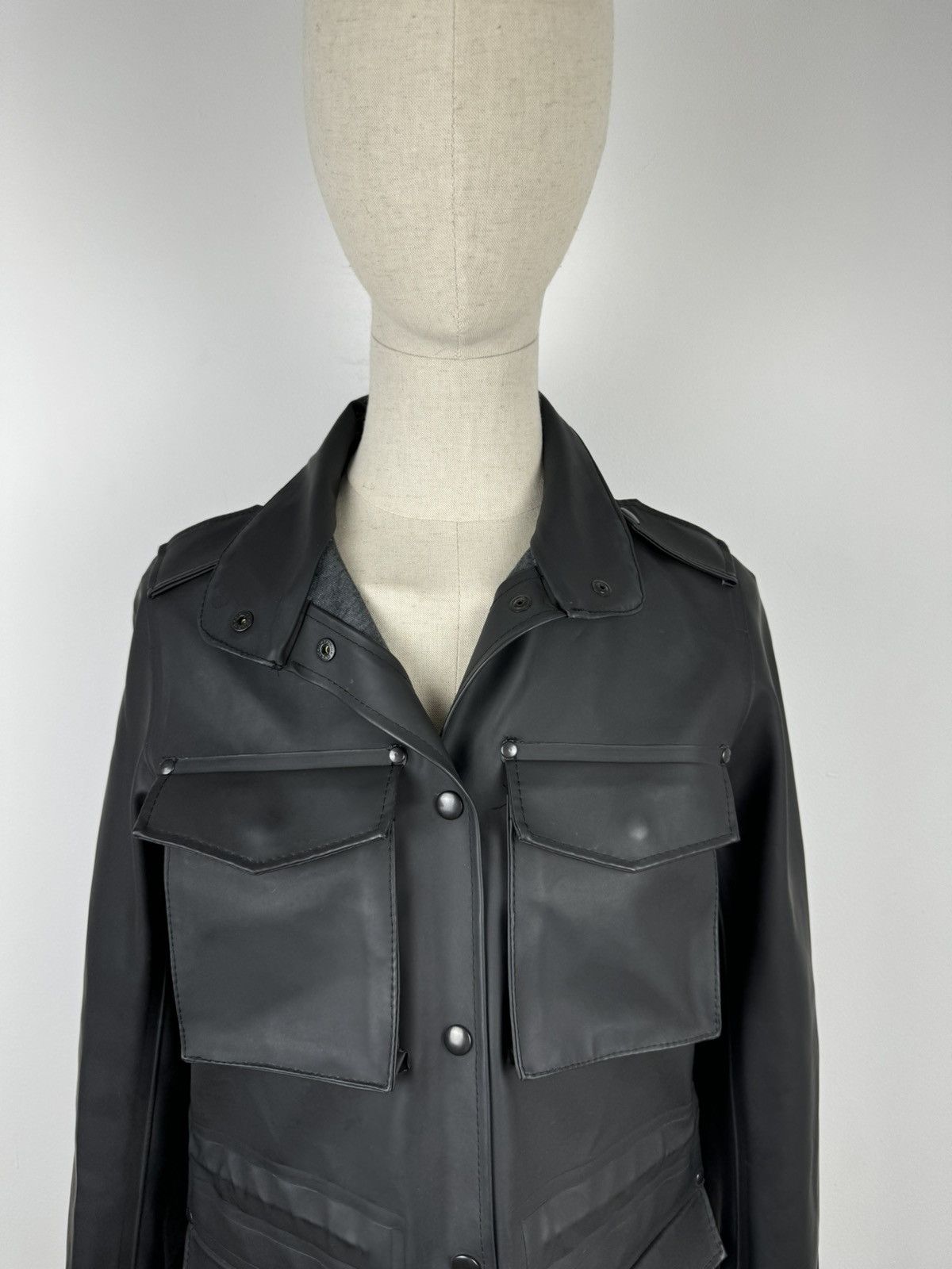Stutterheim Women’s STUTTERHEIM Raincoat Jacket size S Size S / US 4 / IT 40 - 3 Thumbnail