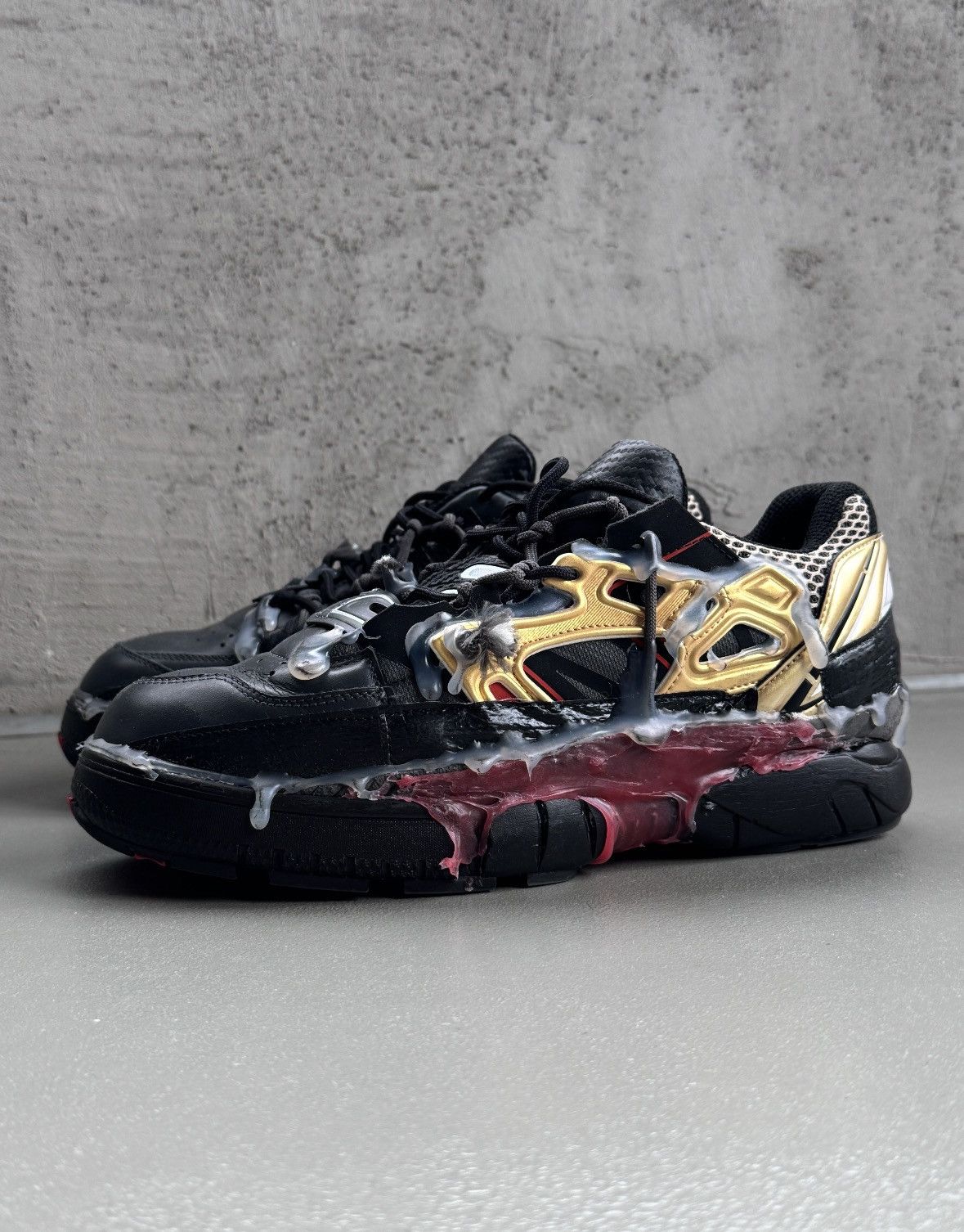 Maison Margiela Maison Margiela Fusion Sneakers Black Gold Red AW18 Size US 9 / EU 42 - 1 Thumbnail