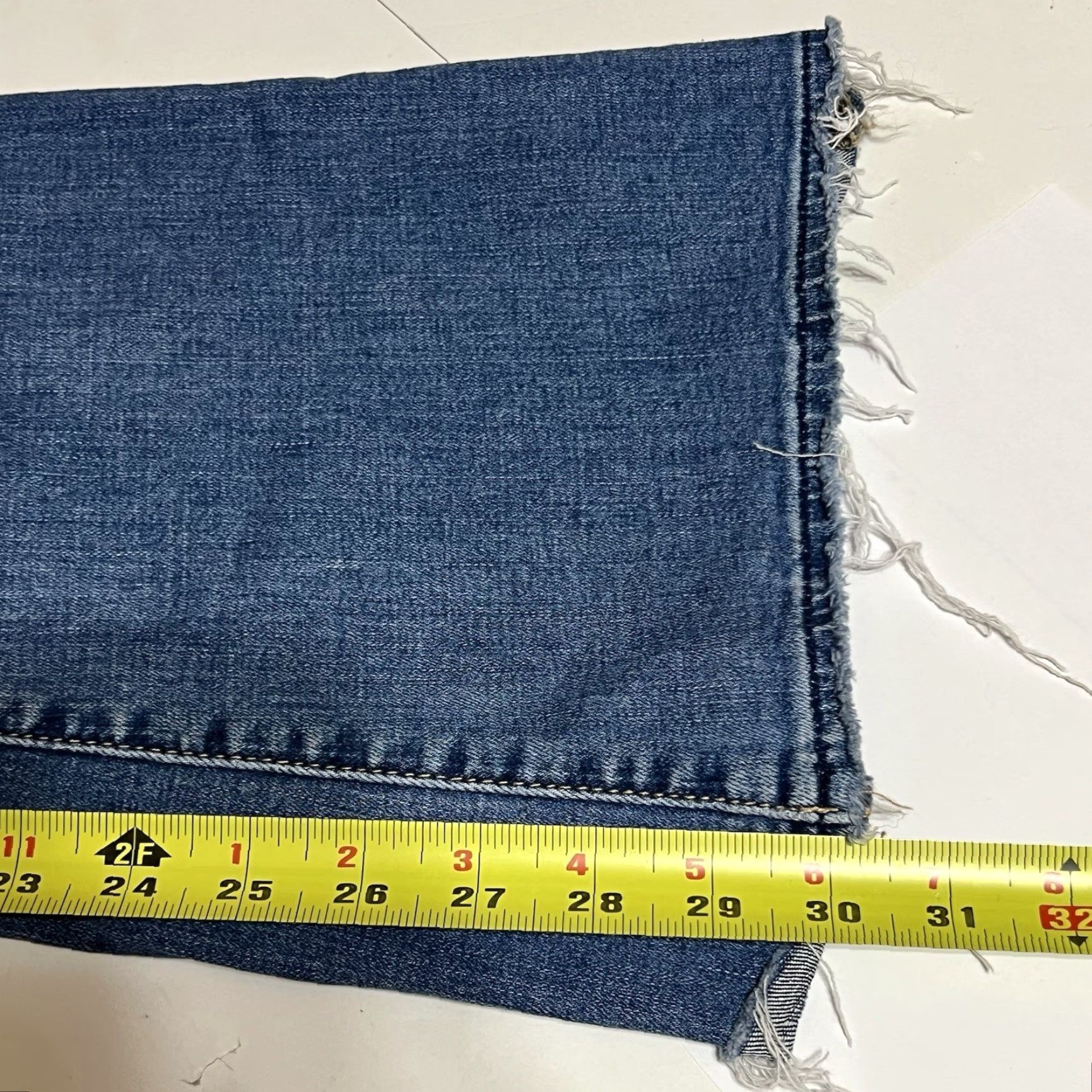 American Eagle Outfitters American Eagle Jeans Super High Rise Flare Tag 4 Reg (30x30) Raw Hem Distressed Size 27" / US 4 / IT 40 - 6 Thumbnail
