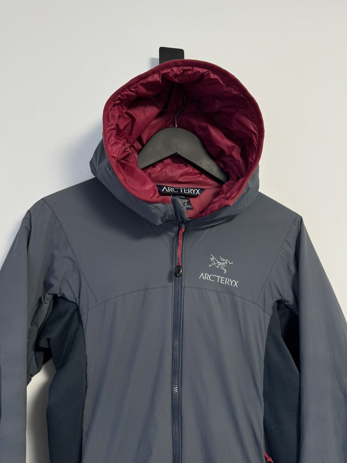 Arc'teryx Arc’teryx Atom Hoodie Women’s Insulated Jacket Size S Size S / US 4 / IT 40 - 2 Thumbnail