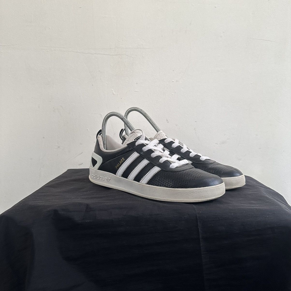 Adidas × Vintage Rare Adidas palace gazelle Y2K Trainers Blokecore Size US 7 / IT 37 - 4 Thumbnail