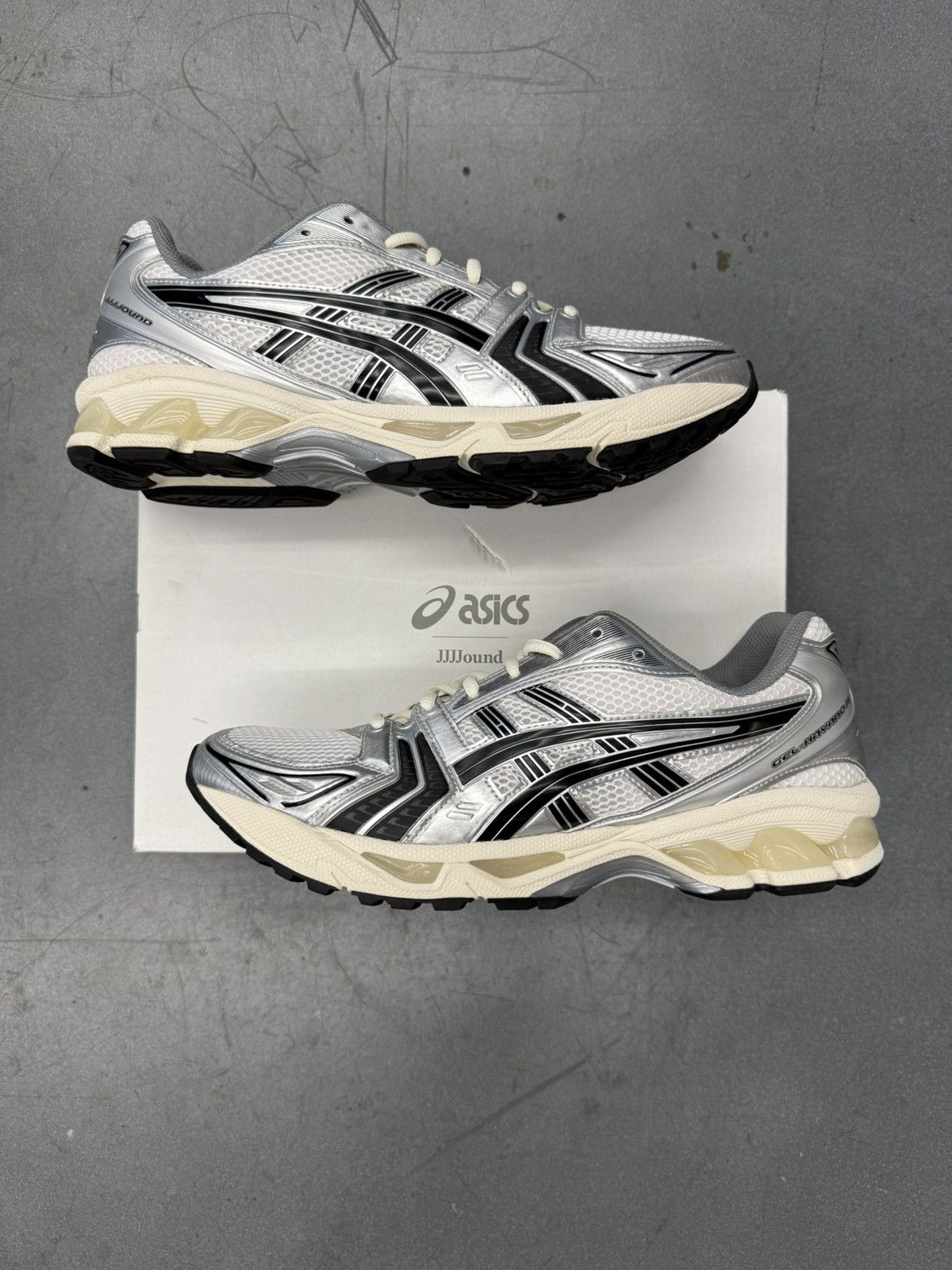 Asics ? ASICS Gel Kayano 14  display picture 1