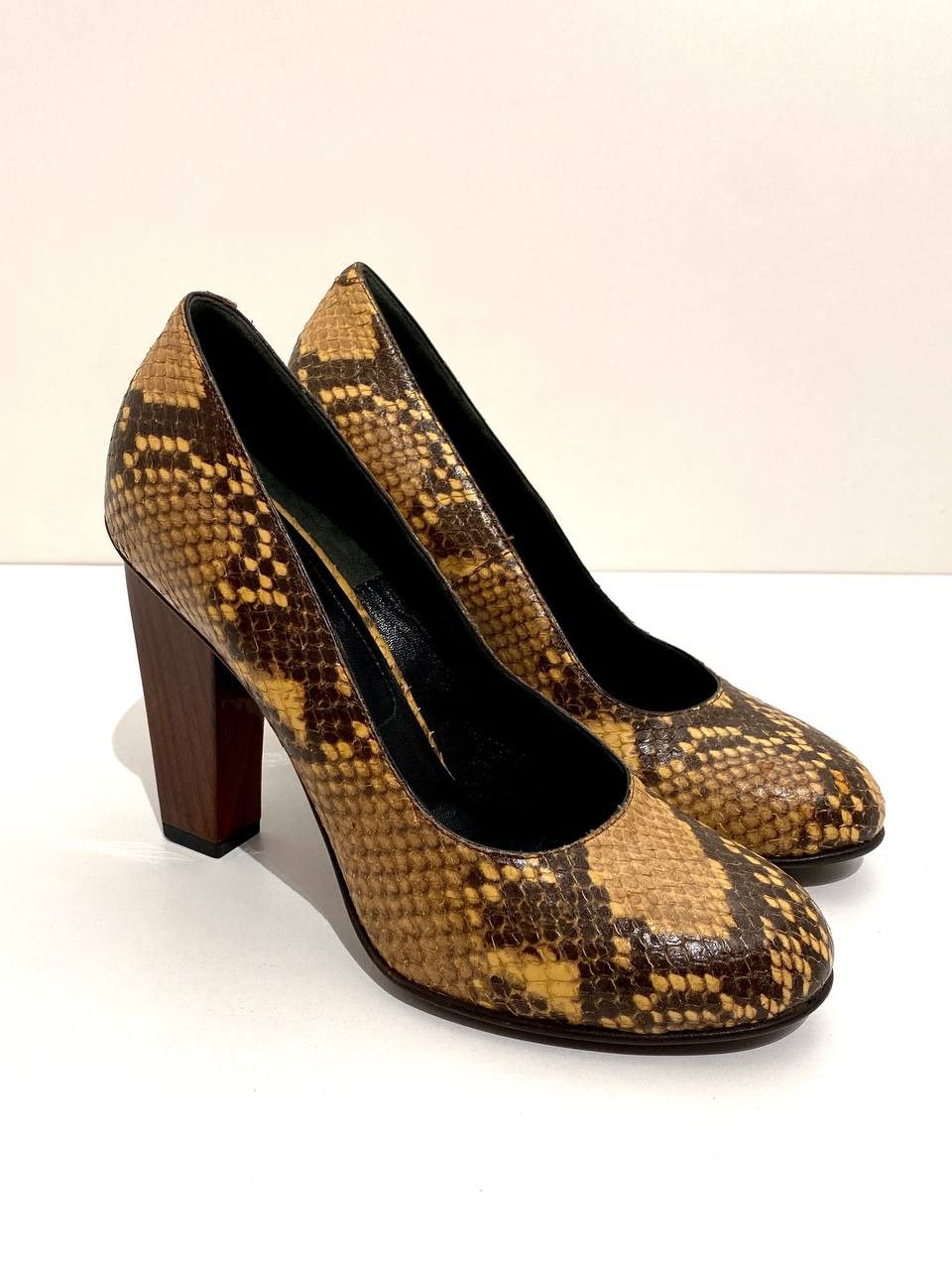 Dries Van Noten Dries Van Noten Python Leather Court High Heel Pumps Size US 8 / IT 38 - 2 Thumbnail