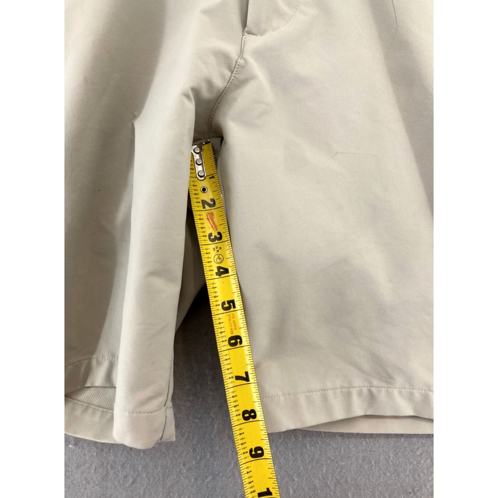 Under Armour Under Armour Shorts 30 Beige Outdoor Relaxed Size US 30 / EU 46 - 4 Thumbnail