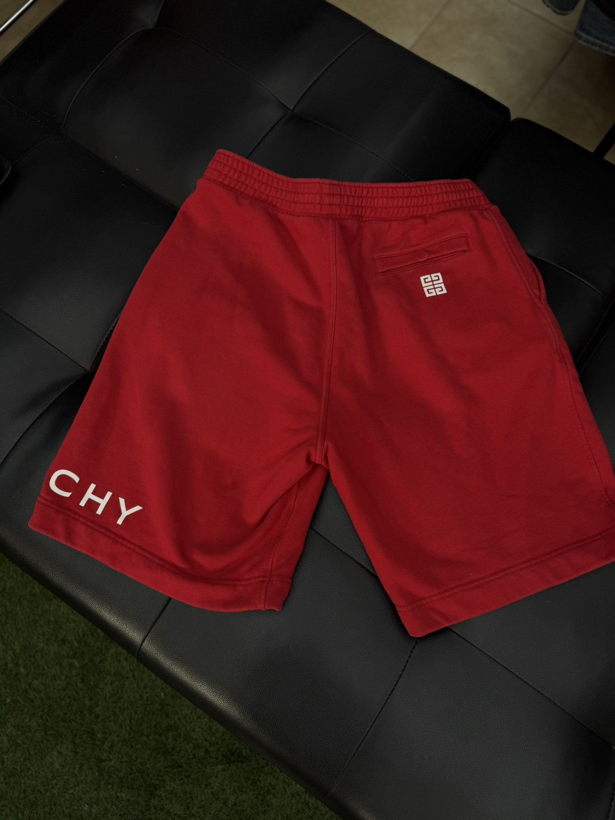 Givenchy Givenchy Red Logo Summer Shorts Size Large 🧼 Size US 31 - 3 Thumbnail