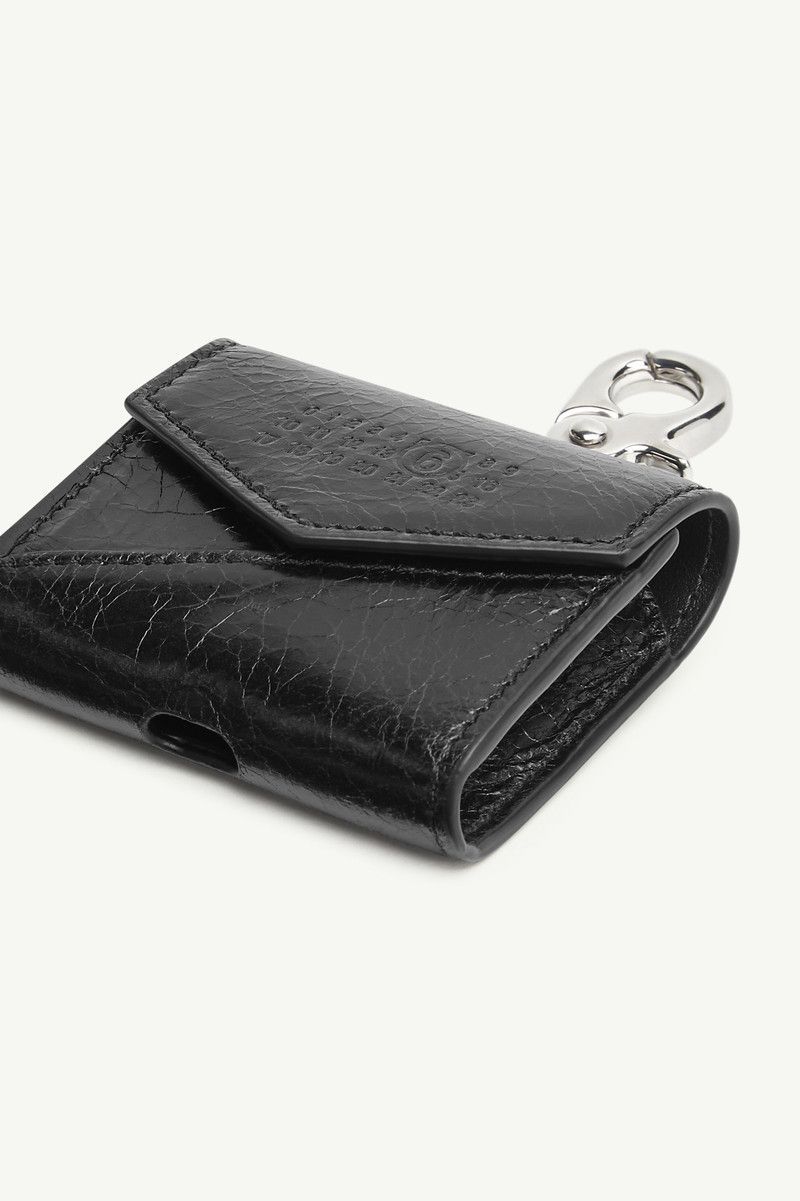 Maison Margiela o1mle0126 Size: OS / Unisex Japanese 6 Airpods Case in Black Size ONE SIZE - 5 Thumbnail
