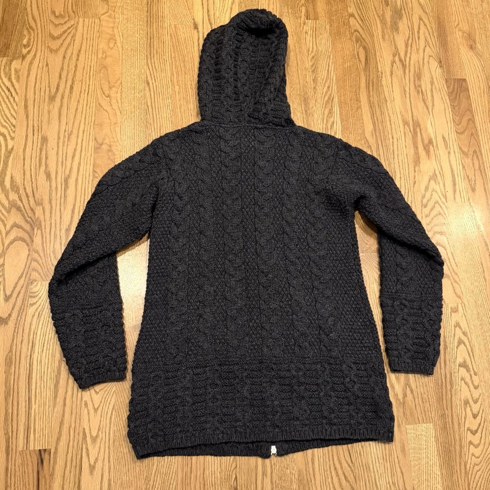 Vintage Inis Crafts Merino Wool Knit Full Zip Hoodie Sweater Women’s Size S Ireland Gray 100% Merino Wool Zipper Knit Casual Regular Womens Fall Winter Size S / US 4 / IT 40 - 2 Thumbnail