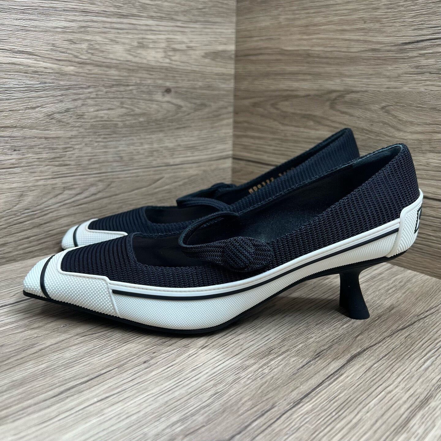 Dior Dior Black Lowtop Sneakers us_6-5 Women Size US 6.5 / IT 36.5 - 1 Thumbnail