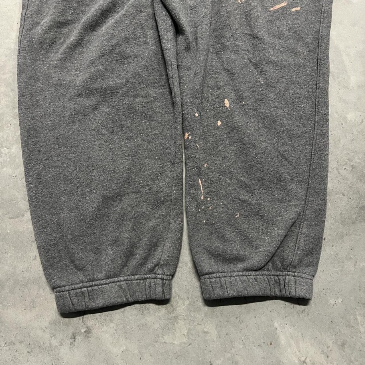 Nike Crazy Vintage Y2K Nike Grey Sweatpants Bleach splatter baggy Size US 38 / EU 54 - 4 Thumbnail