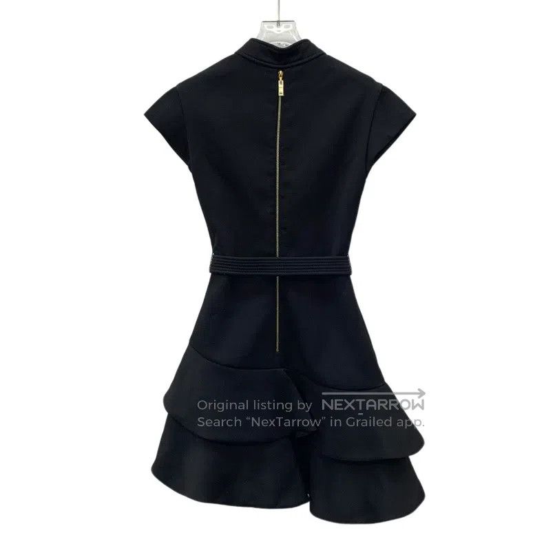 Louis Vuitton Louis Vuitton Black Ruffle Lace Asymmetric Wool Half Zippe Size XXS / US 00 / IT 34 - 2 Thumbnail