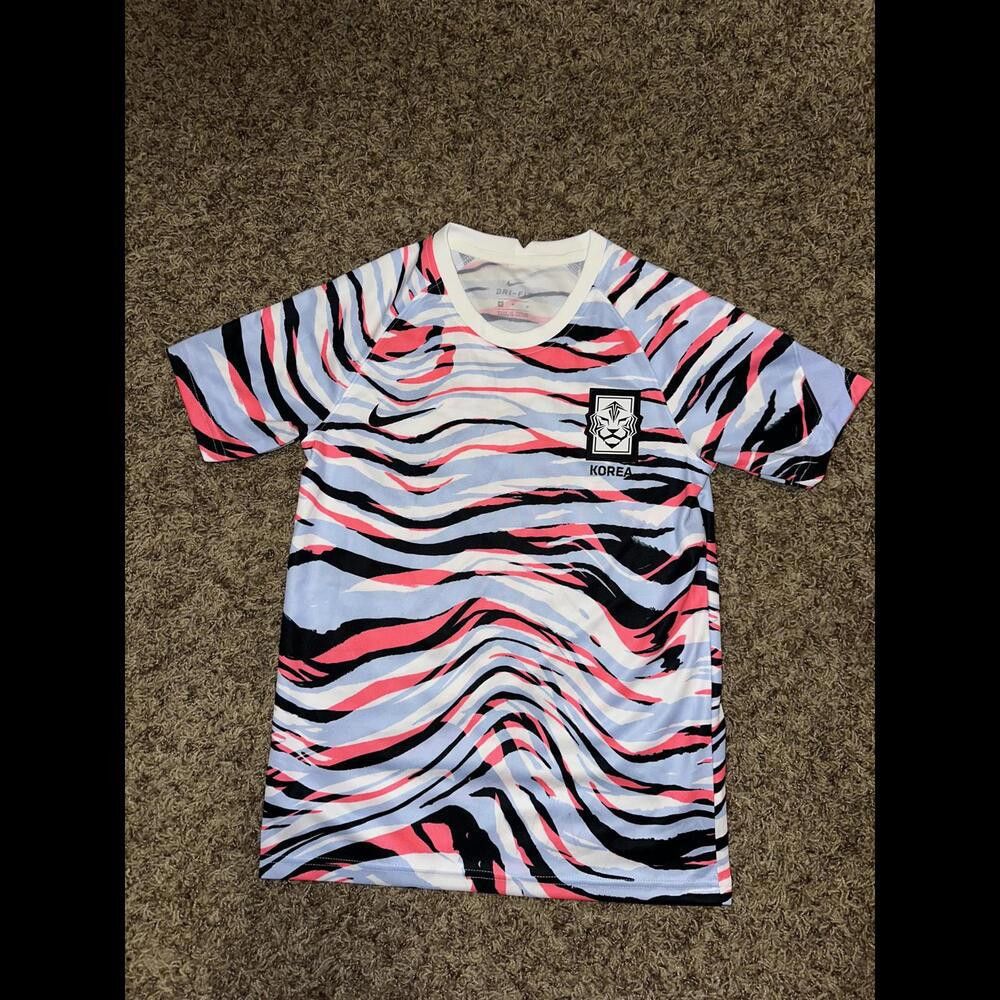 Nike Nike Kids (Unisex) Korea Short Sleeve Soccer Football Training T-Shirt Sample Size US M / EU 48-50 / 2 - 1 Thumbnail