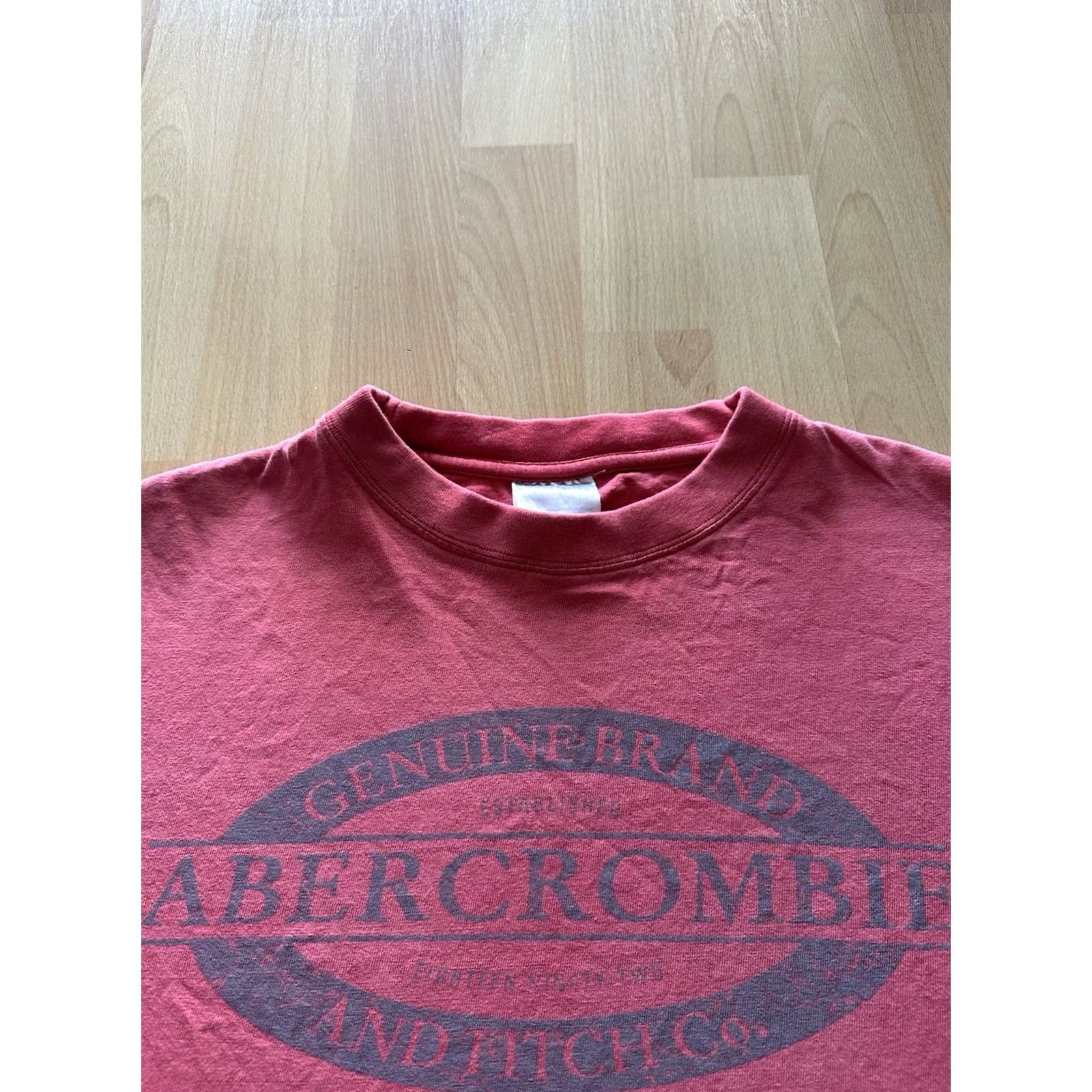 Abercrombie & Fitch VINTAGE Abercrombie & Fitch Center Logo Faded Red On Cotton Exchange Tag XL T-Shirt Men 90s Sports Size US XL / EU 56 / 4 - 2 Thumbnail