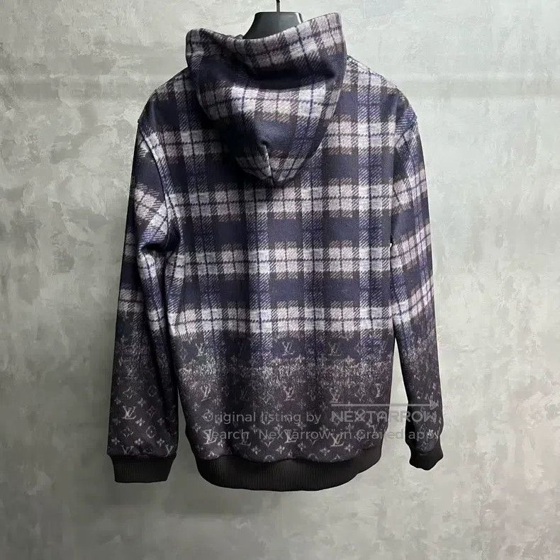 Louis Vuitton Louis Vuitton 26 Latest Long Sleeve Hooded Design Sweater Size US L / EU 52-54 / 3 - 5 Thumbnail