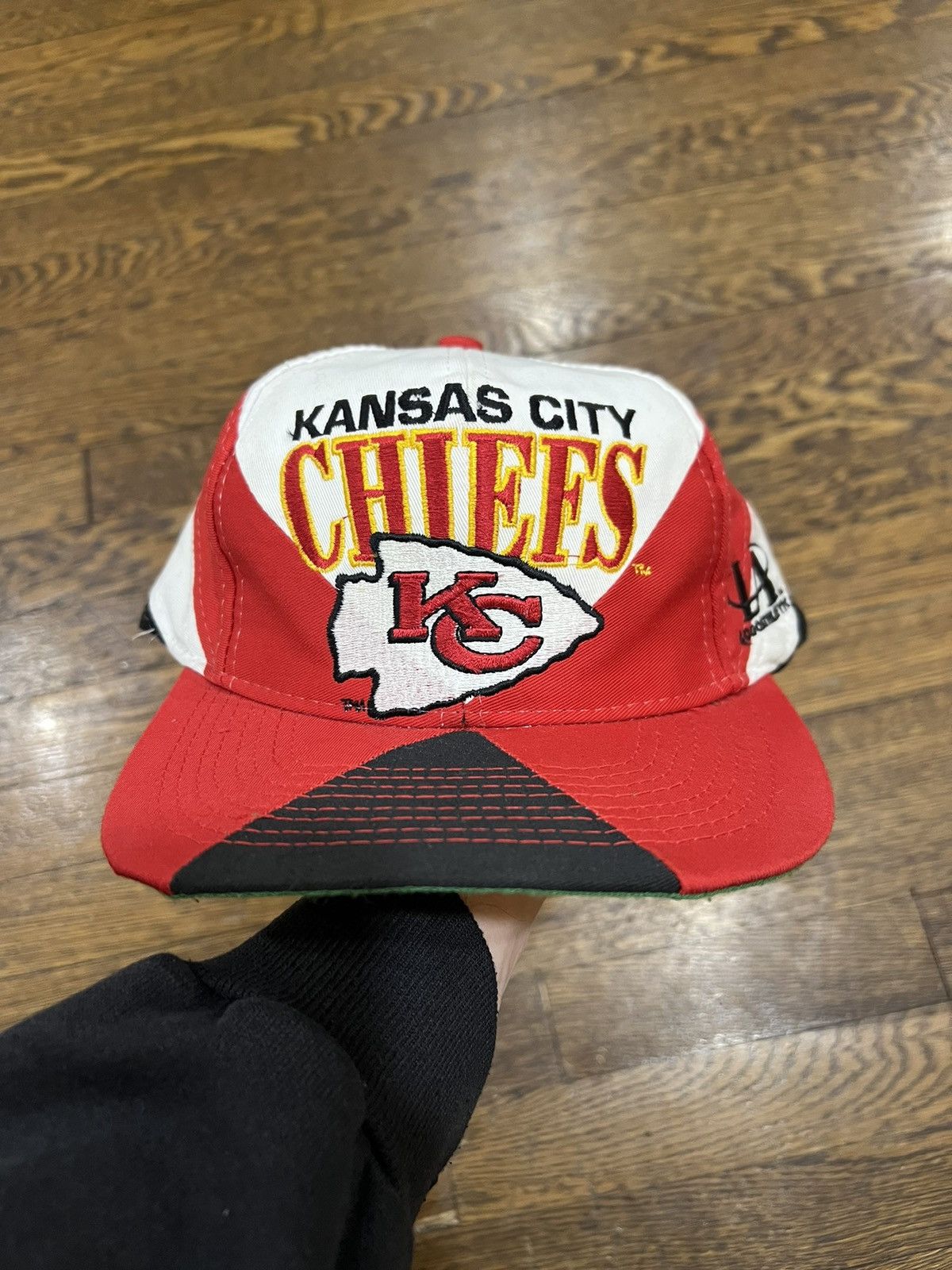 image of Logo Athletic x Nfl Vintage Kansas City Chiefs Hour Glasssnapback in Red, Men's