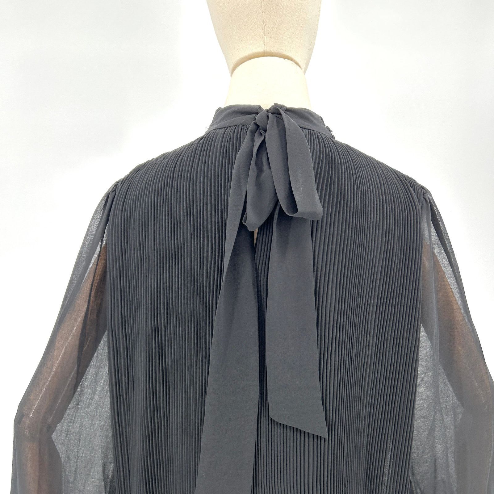 Elie Tahari Elie Tahari Black Micro Pleat Sheer Sleeve Maxi Dress Size L / US 10 / IT 46 - 7 Thumbnail