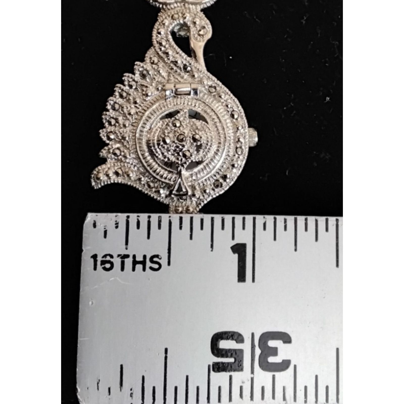 Other Judith Ashley Ladies Watch Swan Bracelet Hearts Silver VTG Size ONE SIZE - 14 Thumbnail