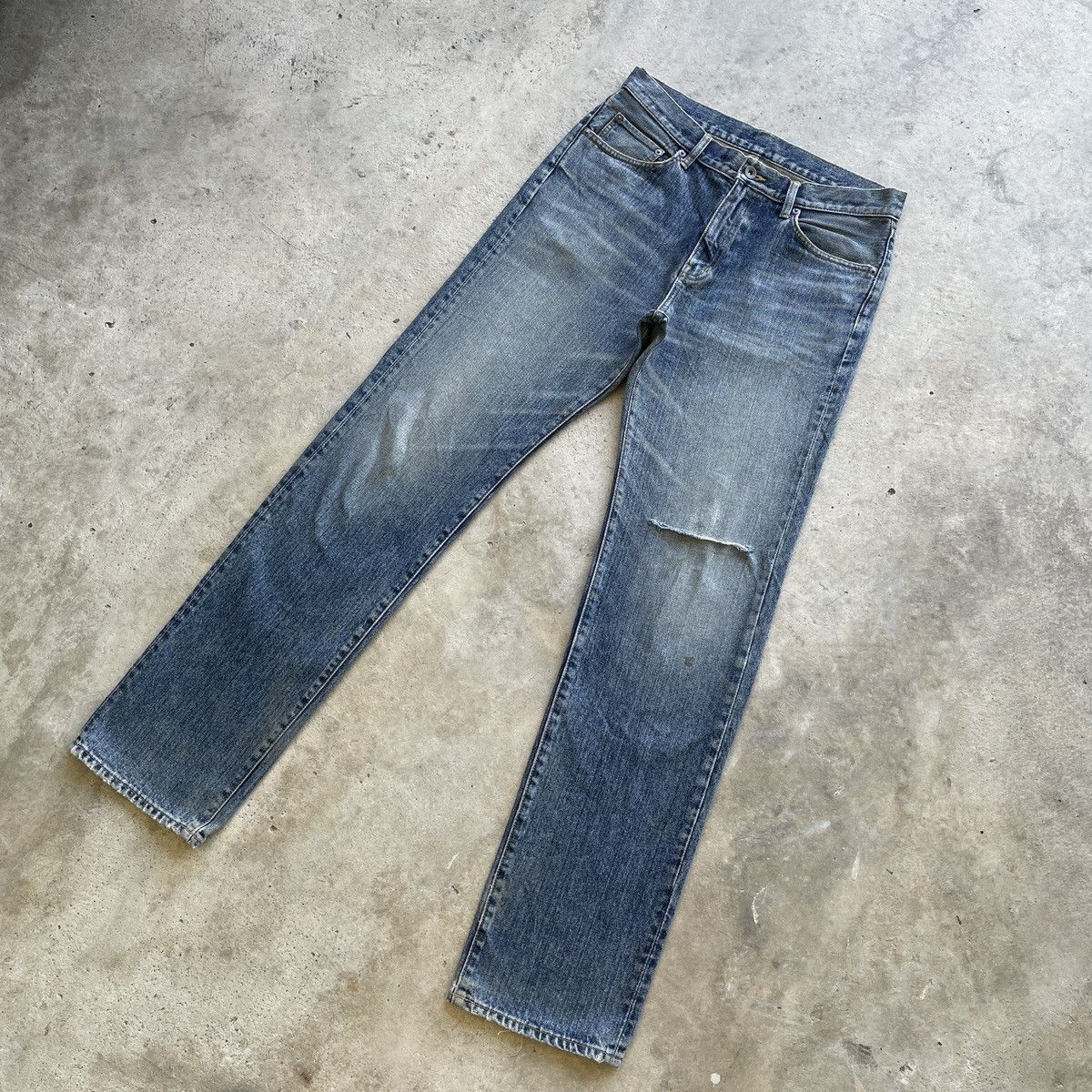 Japanese Brand Vintage Japanese Distressed Jeans Denim Faded Pants W32 Size US 32 / EU 48 - 2 Thumbnail