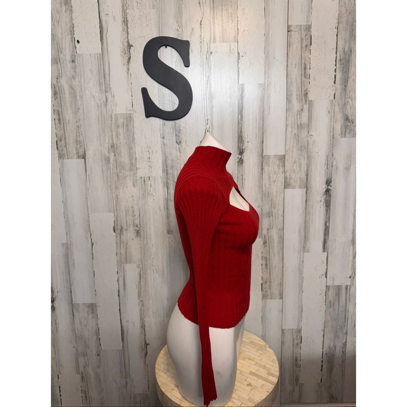 H&M H&M Divided Candy Red Ribbed Knit Mock Neck Cutout Chest Lon Size S / US 4 / IT 40 - 6 Thumbnail