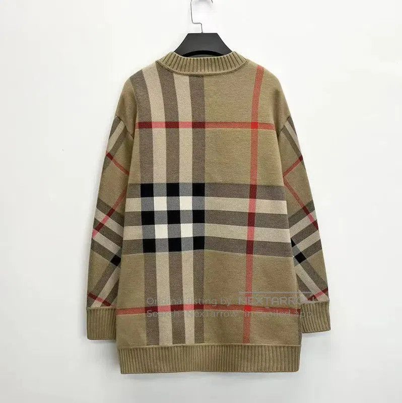 Burberry Burberry Women's Khaki Wool Blend Sweater. Size XS / US 0-2 / IT 36-38 - 2 Thumbnail