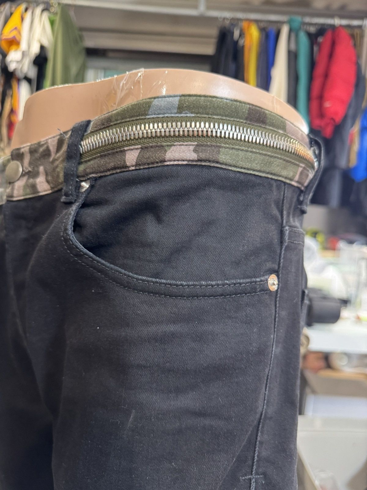 Givenchy 🗜️ GIVENCHY RARE DENIM BLACK STRECH COTTON W/ Chrome Zipper Size US 34 / EU 50 - 16 Thumbnail