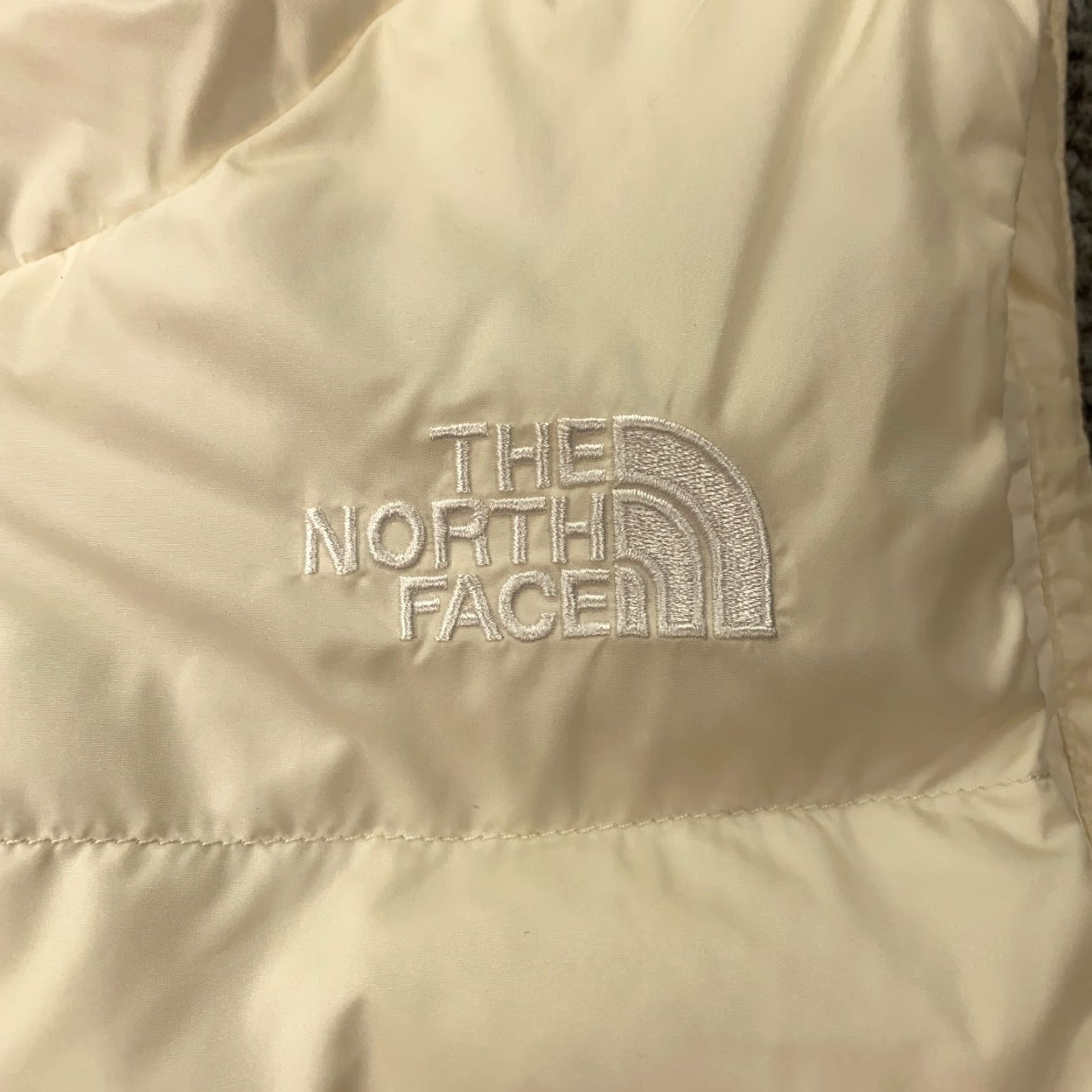 The North Face The North Face Aconcagua Vest Womens Small White Nylon Down Zip Full Size S / US 4 / IT 40 - 4 Thumbnail