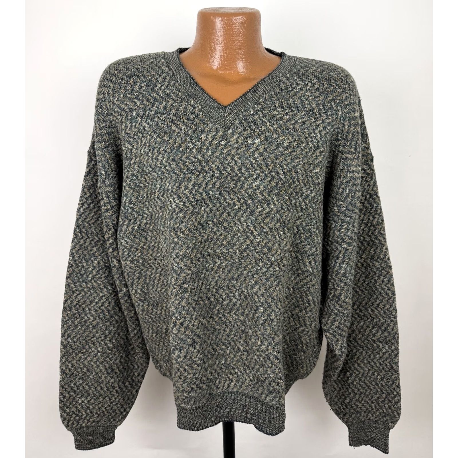 Olive VINTAGE TSR USA Mens XL Chevron Stripe V-Neck Pullover Sweater Size US XL / EU 56 / 4 - 2 Thumbnail