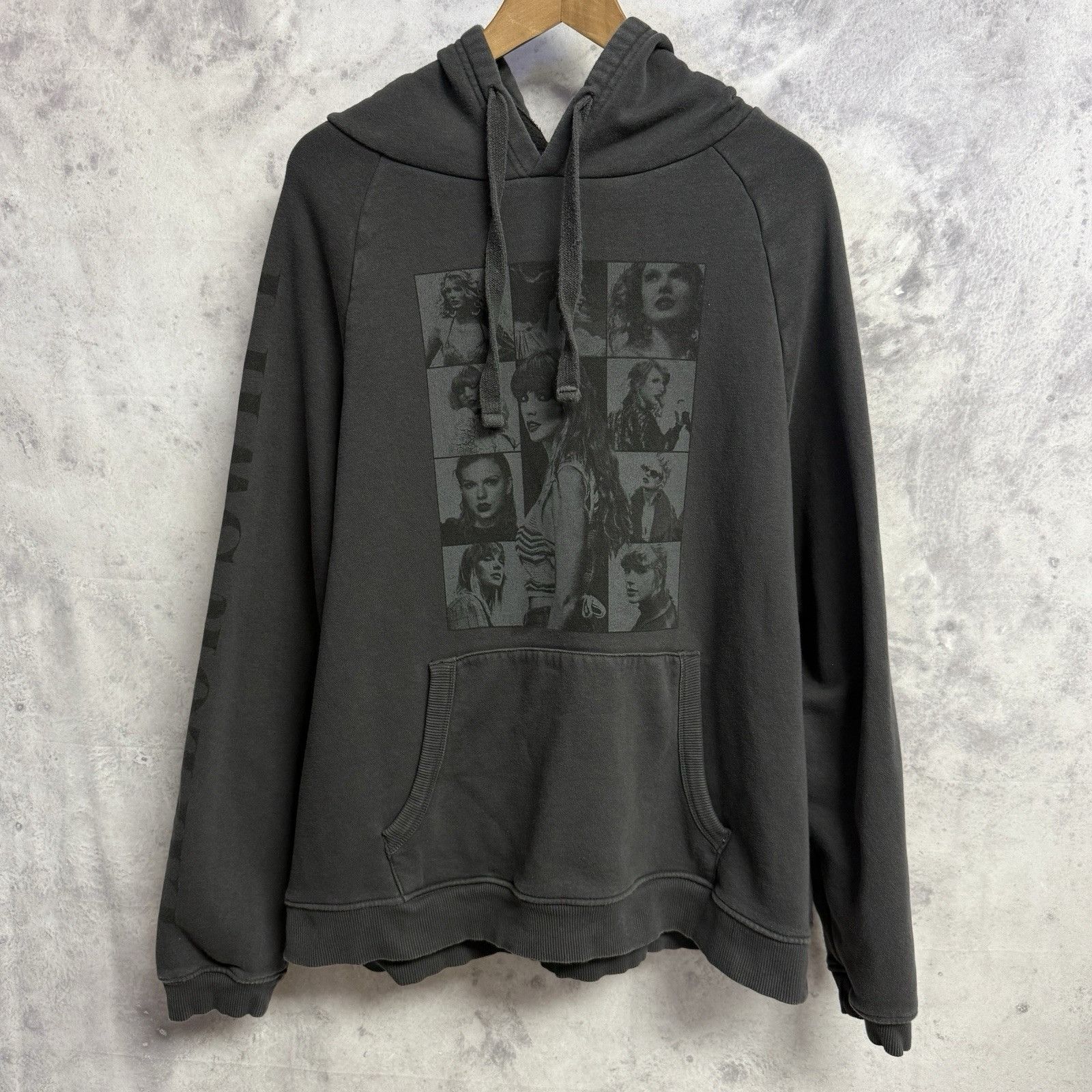 Band Tees Taylor Swift The Eras Tour Hoodie Sweatshirt Large Tour Size US L / EU 52-54 / 3 - 2 Thumbnail