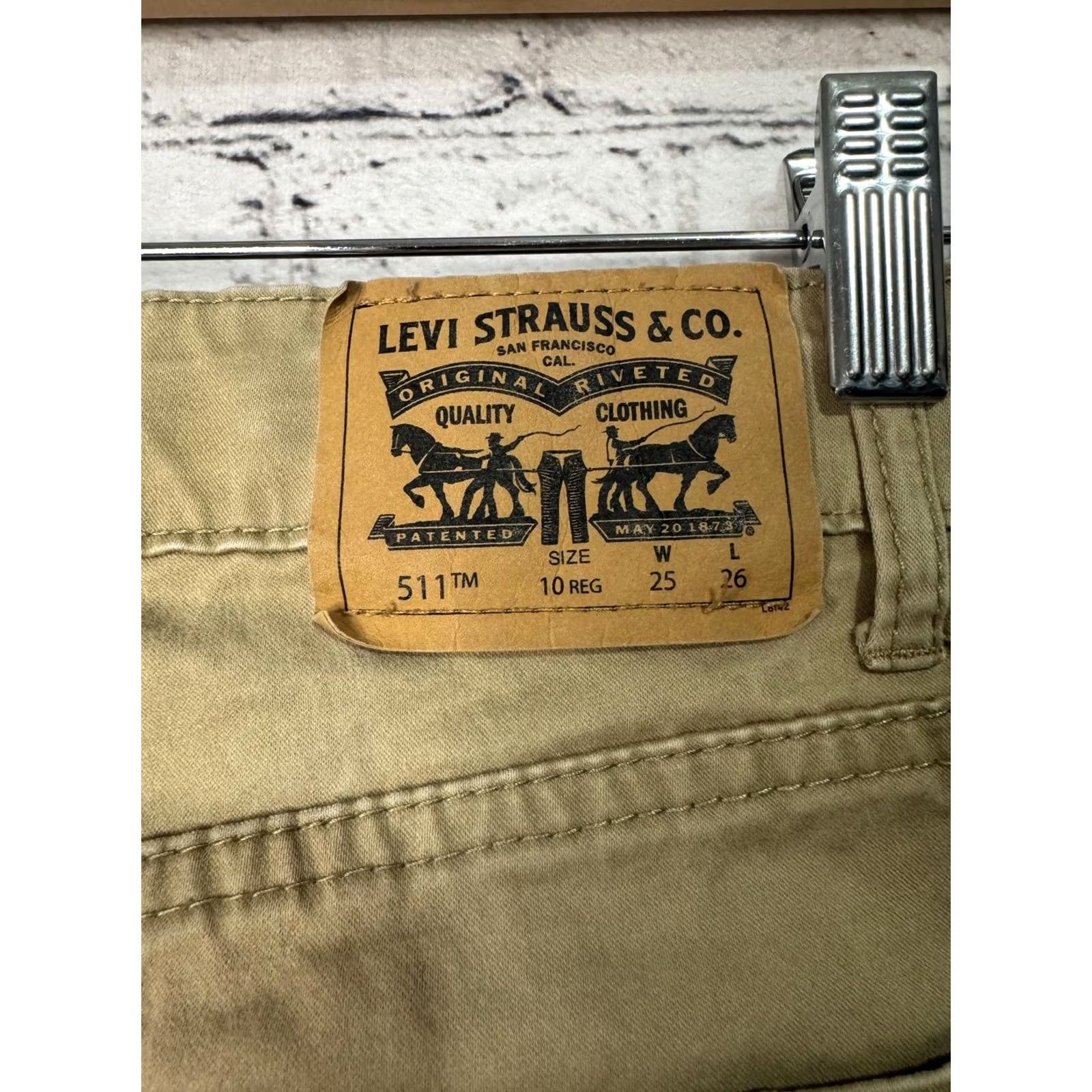 Levi's Levi's 511 Men’s Khaki Chino Pants Casual Straight Leg Size 25 Regular Beige Size US 26 / EU 42 - 2 Thumbnail