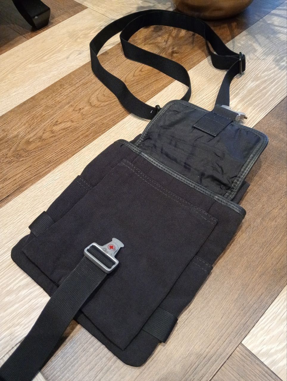 Japanese Brand TOUGH JEANS INC. SLING BAG Size ONE SIZE - 6 Thumbnail