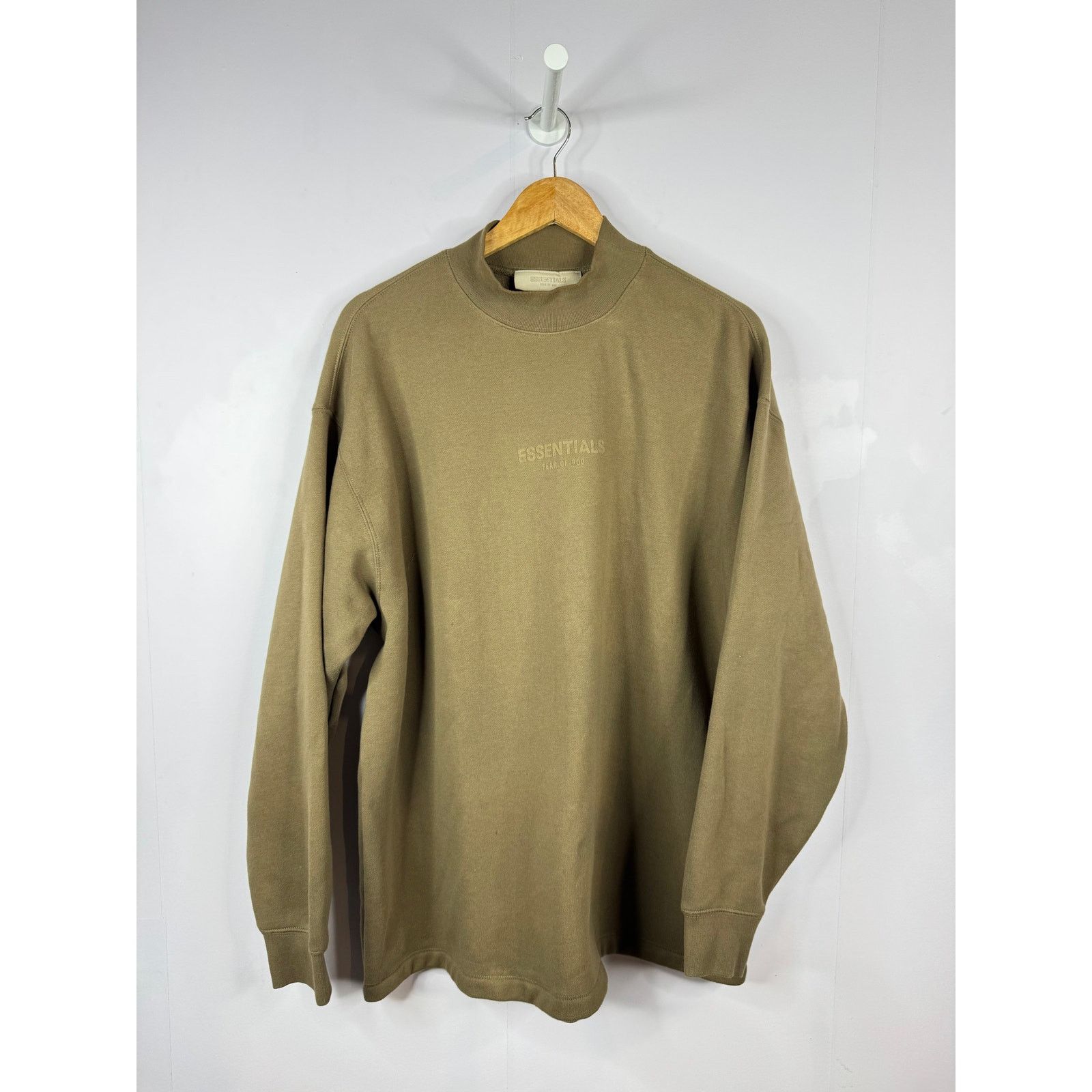 Essentials Essentials Moss Plain Crewneck Size S / US 4 / IT 40 - 1 Thumbnail