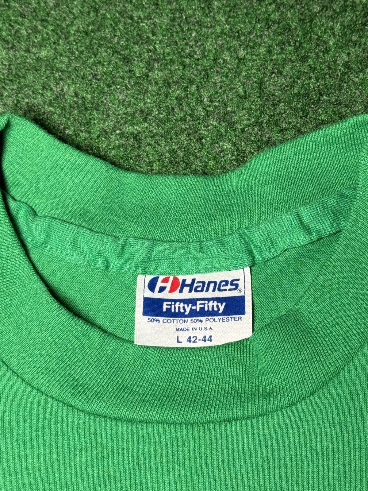 Vintage Vintage Erie Otters OHL 90s Hockey Green St Pattys T Shirt Size US M / EU 48-50 / 2 - 3 Thumbnail