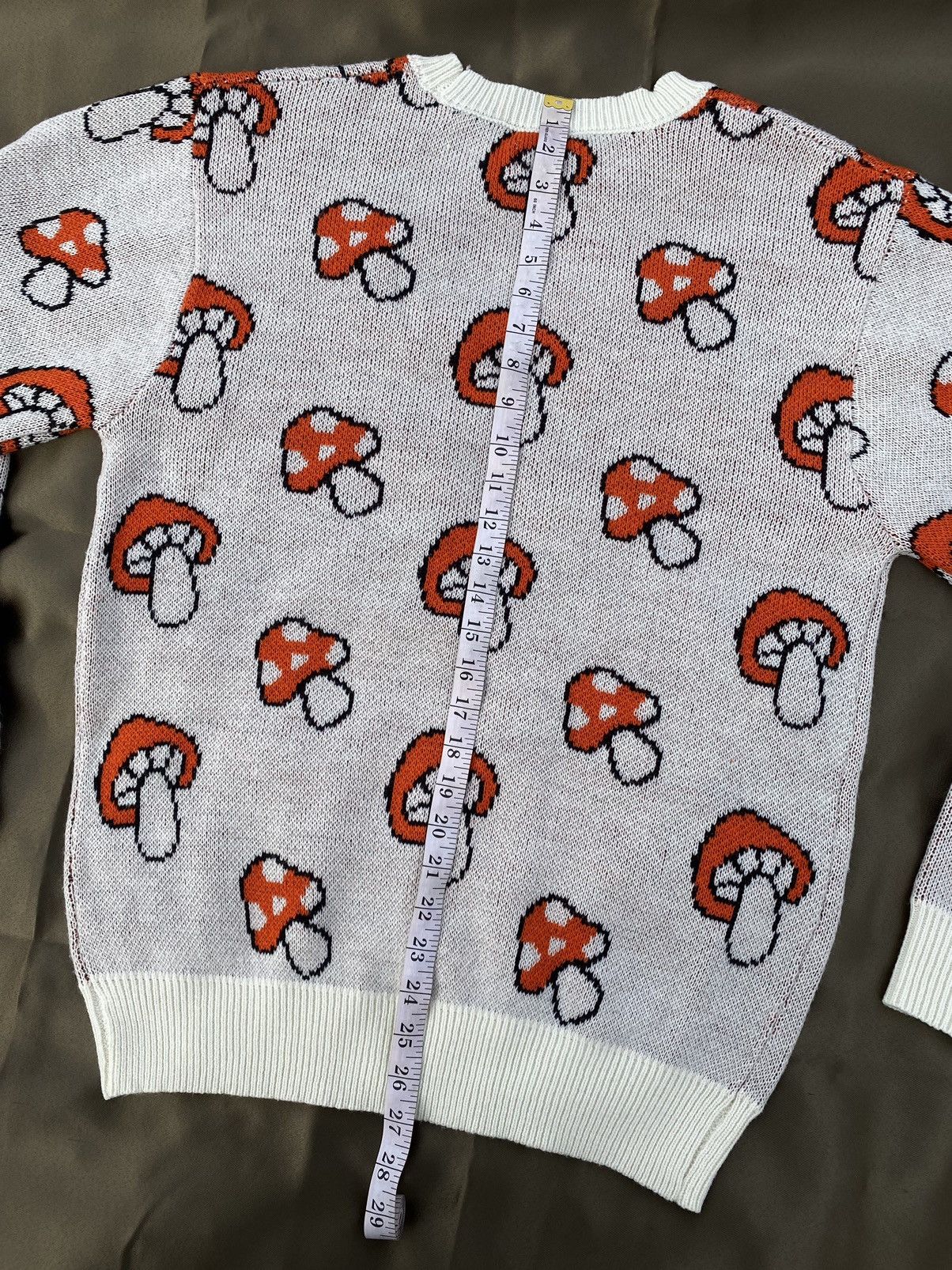 Other Mushroom Sweater Mens Large in Excellent Condition Size US L / EU 52-54 / 3 - 5 Thumbnail