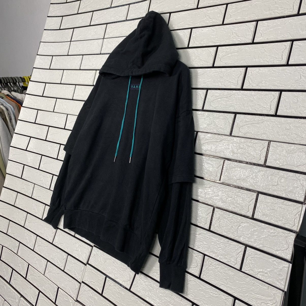Japanese Brand 📌Vintage Hoodie Pull Over Vans Centre Logo Size US M / EU 48-50 / 2 - 3 Thumbnail
