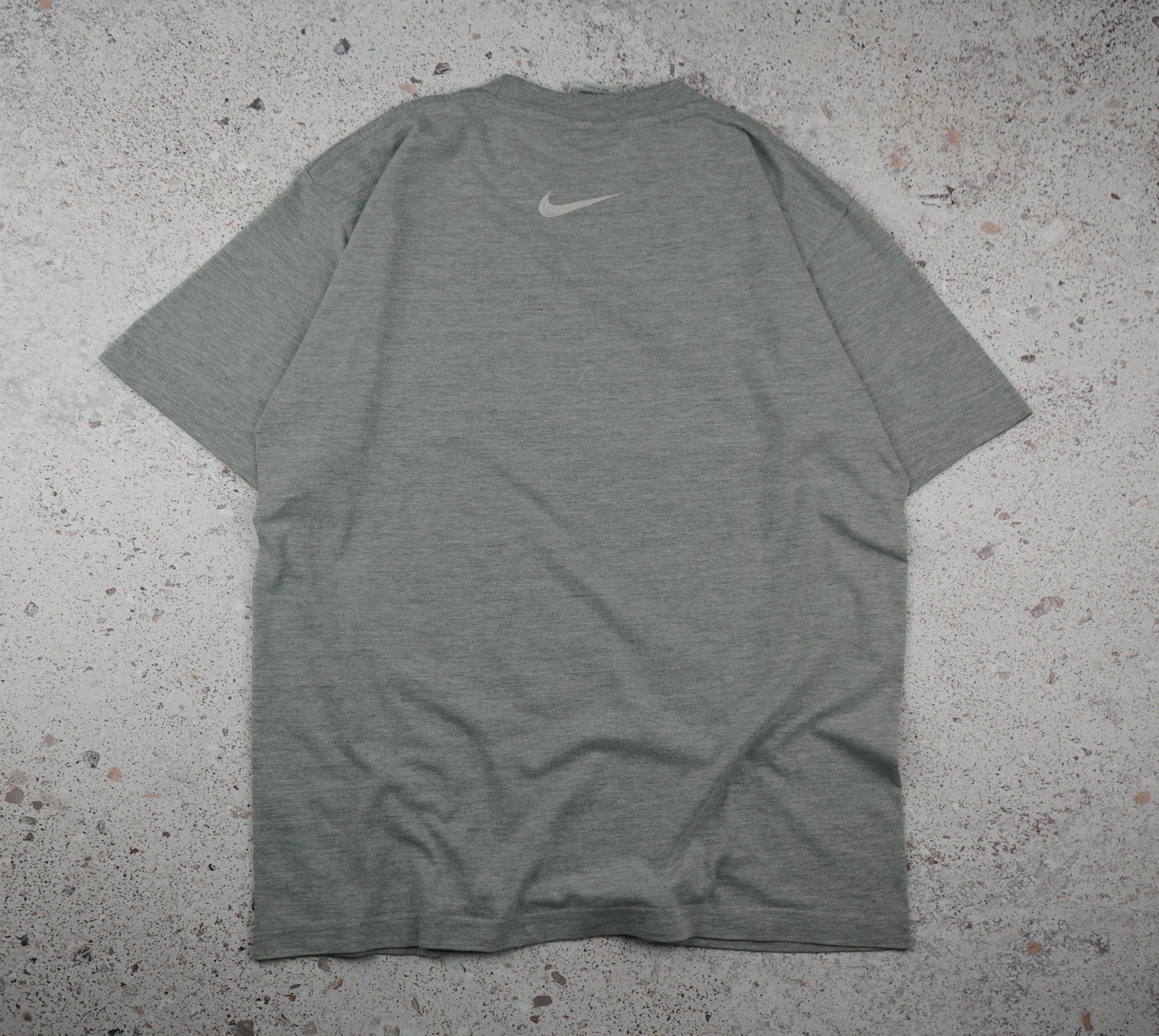 Nike × Vintage Vintage 1990s Nike Center Logo Swoosh T-Shirt Size US M / EU 48-50 / 2 - 6 Thumbnail