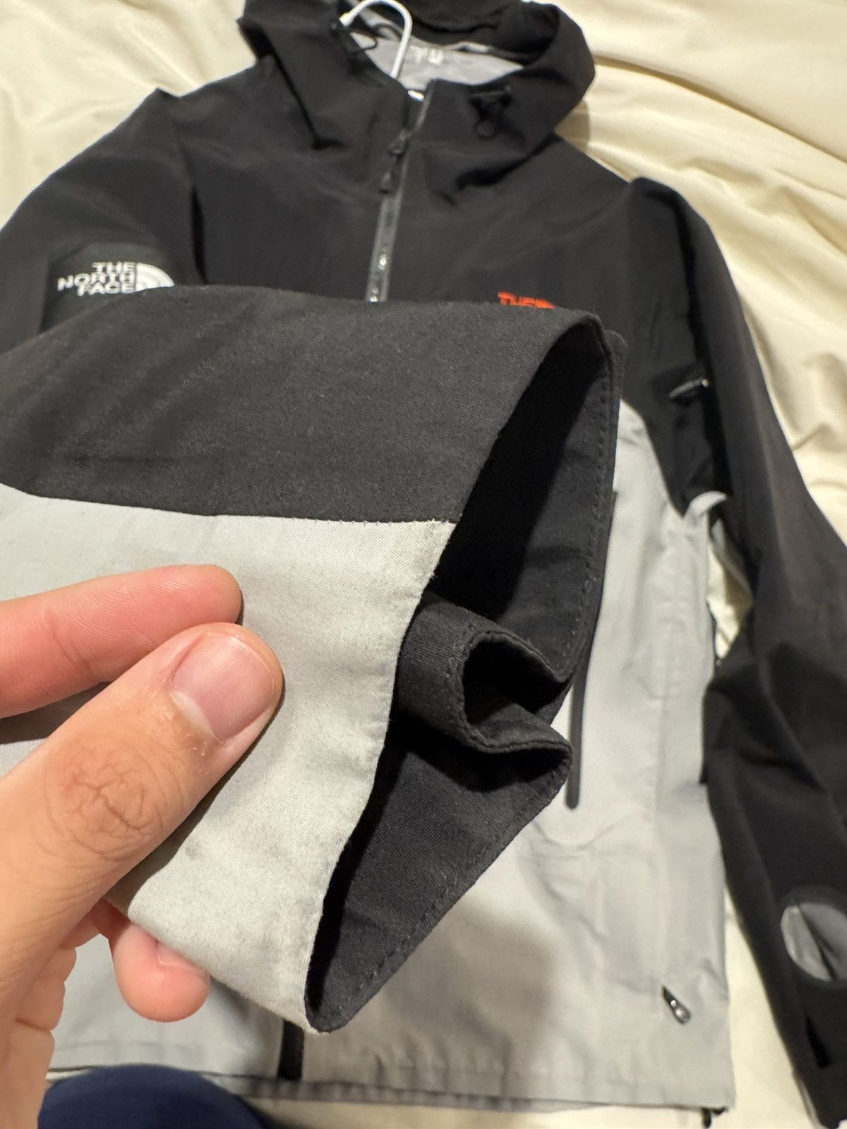 Supreme × The North Face Supreme x The North Face FW22 Size US L / EU 52-54 / 3 - 4 Thumbnail