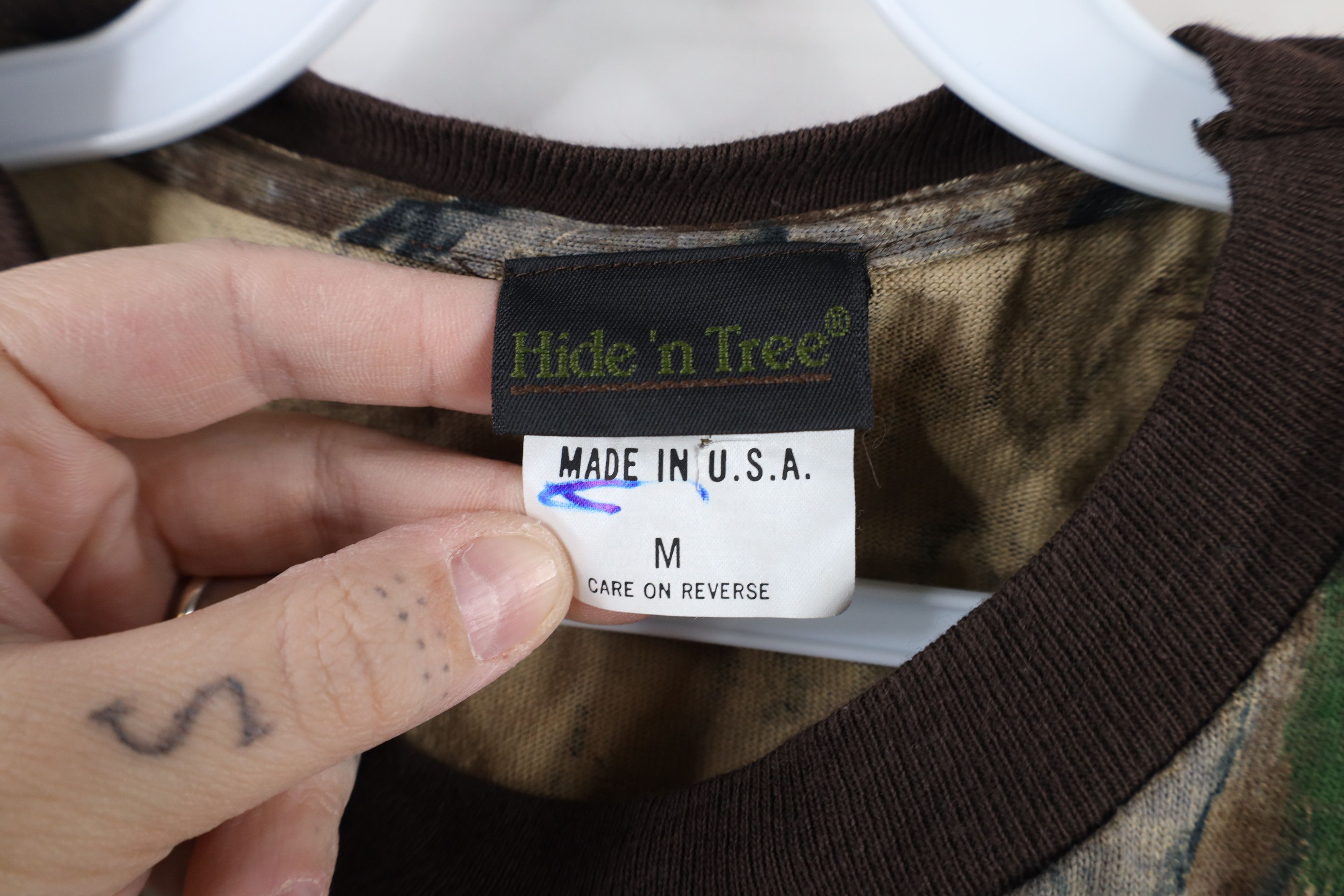 Vintage Vintage 90s Streetwear Long Sleeve Pocket T-Shirt Cotton USA Size US M / EU 48-50 / 2 - 5 Thumbnail