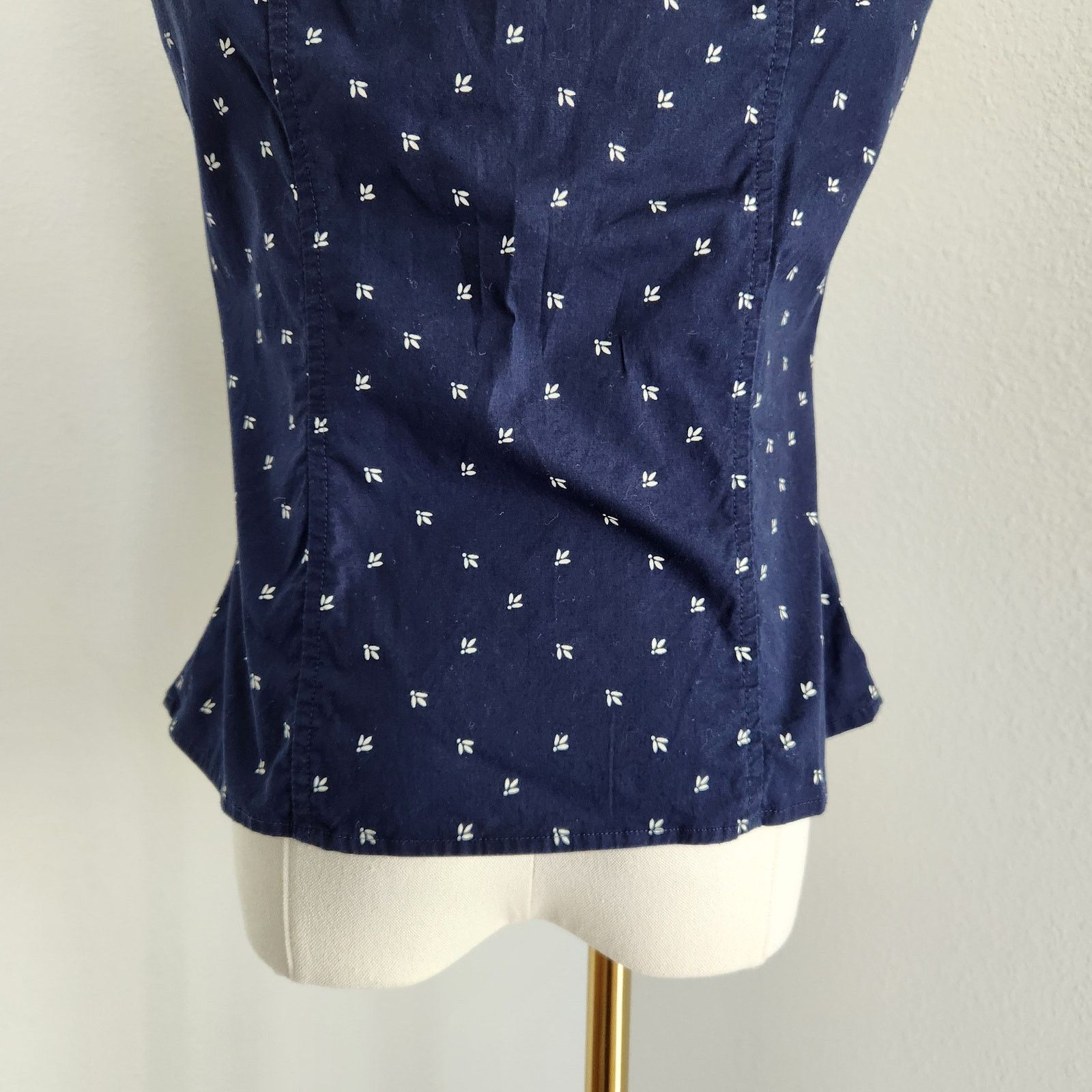 Vintage Y2K Blue White Patterned Square Neck Button Down Tank Top S Size S / US 4 / IT 40 - 7 Thumbnail