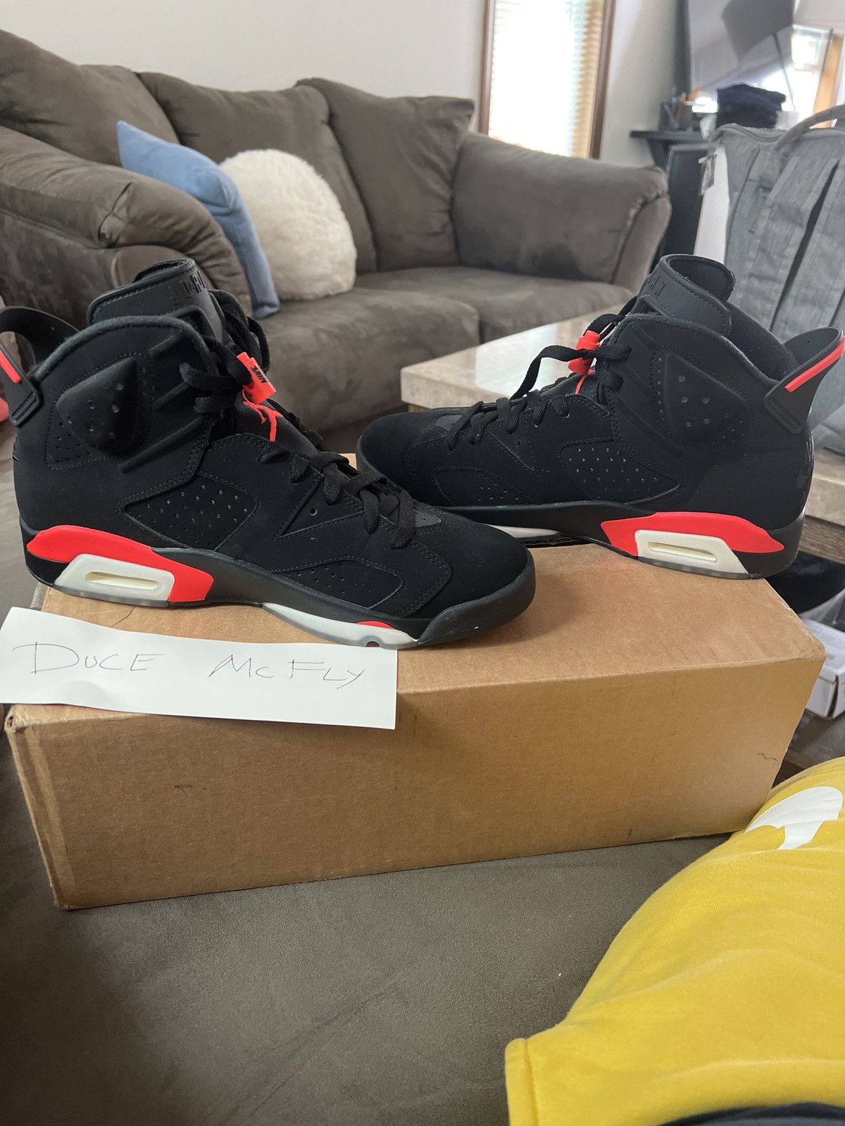 Jordan Brand × Nike Infareds Size US 9.5 / EU 42-43 - 2 Thumbnail