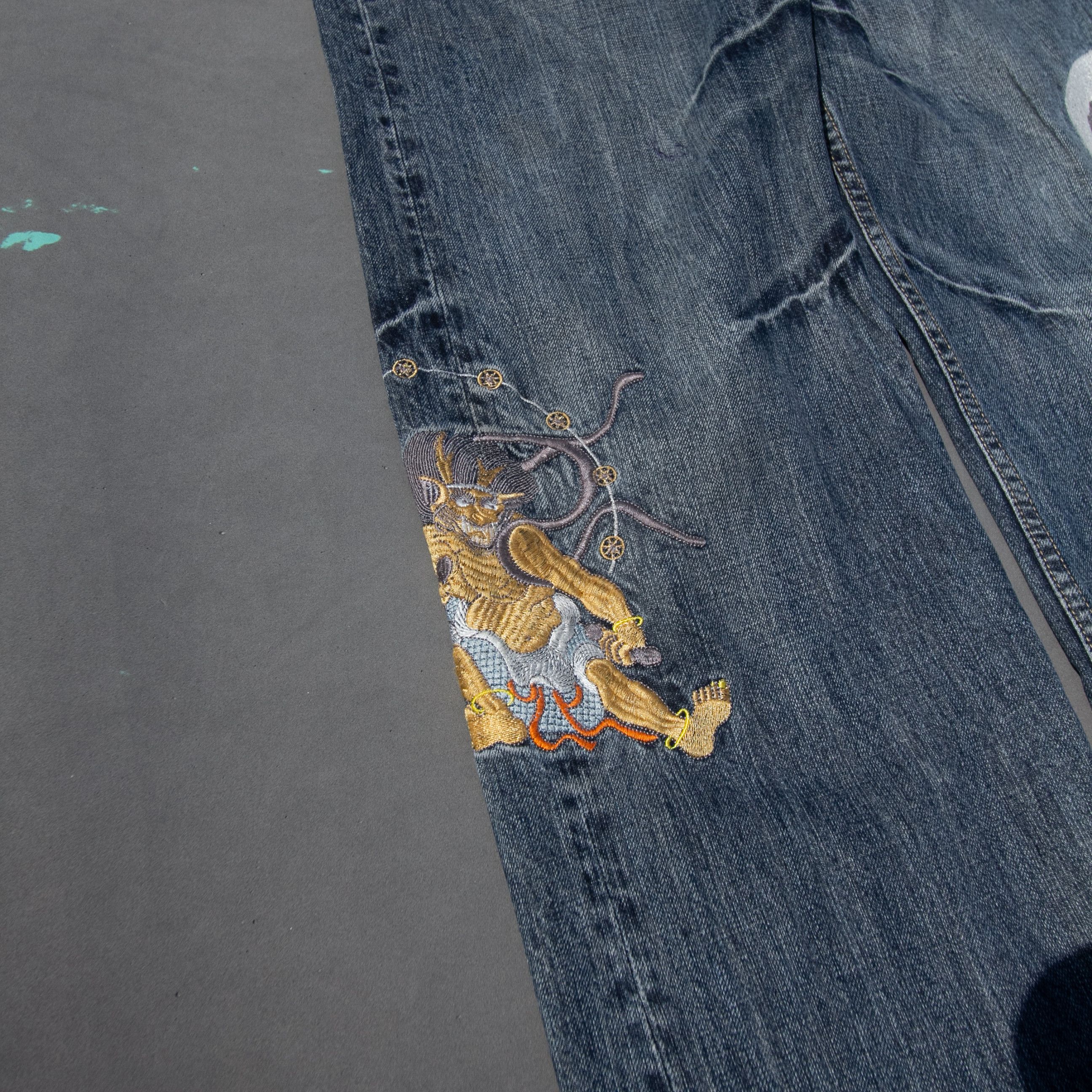 Japanese Brand × Le Grande Bleu (L.G.B.) Fujin Raijin Sukajan Jeans Japan Size US 32 / EU 48 - 8 Thumbnail