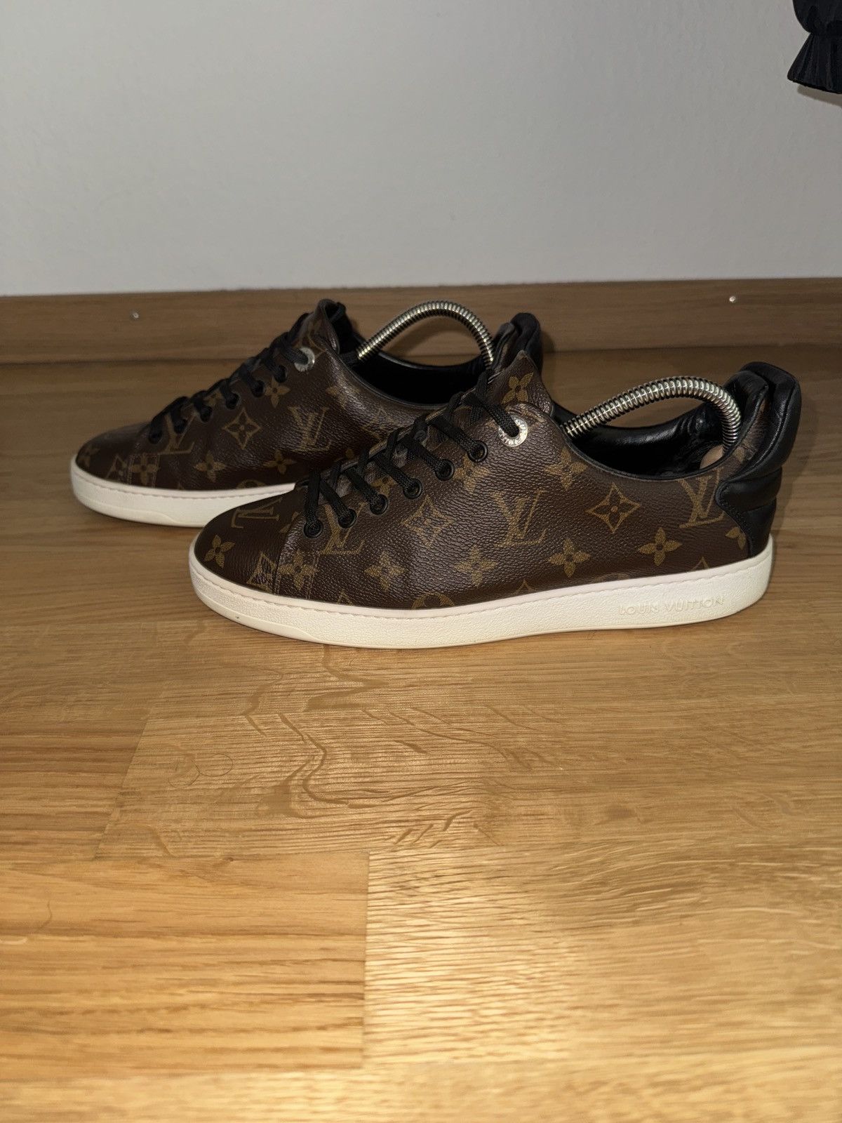 Louis Vuitton Louis Vuitton Sneaker Size US 7 / EU 40 - 9 Thumbnail