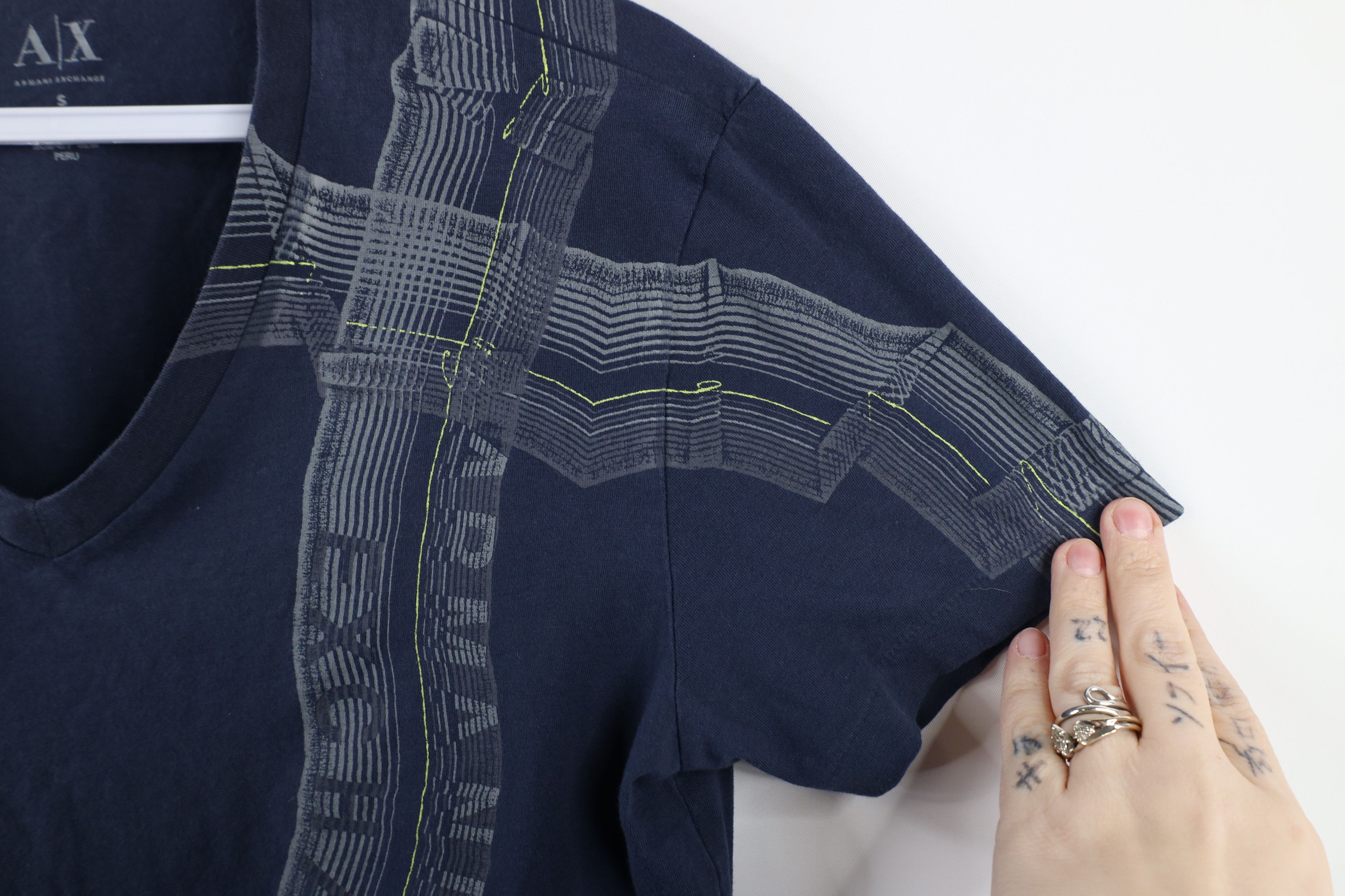 Armani Exchange × Vintage Armani Exchange Spell Out Ribbon V-Neck T-Shirt Navy Blue Size US S / EU 44-46 / 1 - 6 Thumbnail