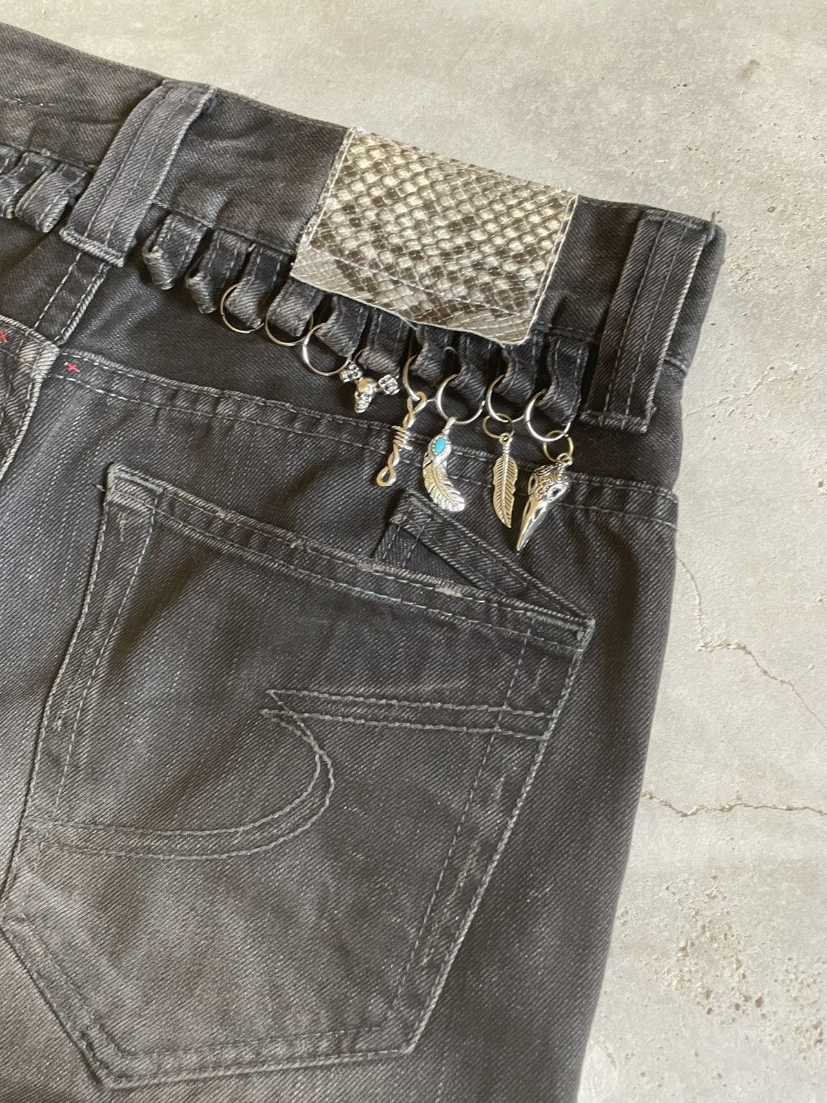 5351 POUR LES HOMMES × Obelisk × semanticdesign Semantic design Pierced & Charms Gothic Claw Mark Jeans Size US 30 / EU 46 - 17 Thumbnail
