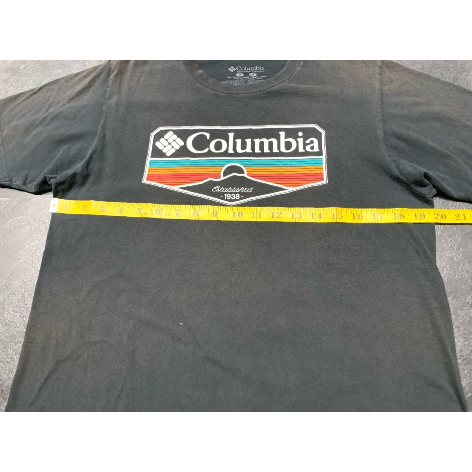 Vintage Columbia Men's T-Shirt Black Short Sleeve Mountain Mt Hood Logo Logo Graphic 90s Outdoor Sports Size US M / EU 48-50 / 2 - 6 Thumbnail