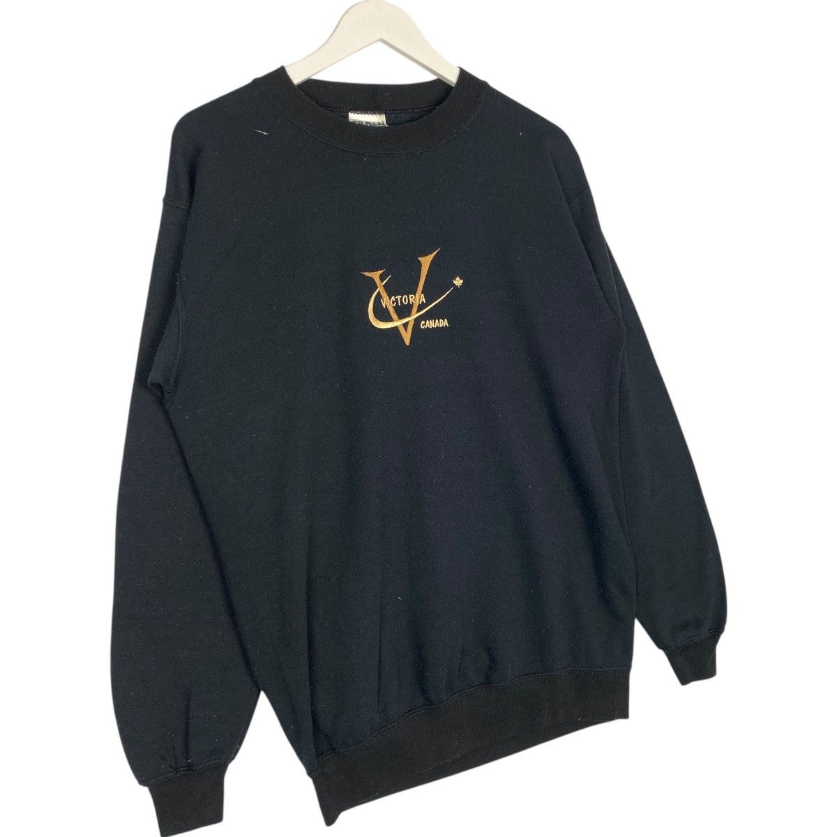 Vintage Vintage 90s Victoria Canada Sweatshirt Black Pullover Size S Size S / US 4 / IT 40 - 3 Thumbnail
