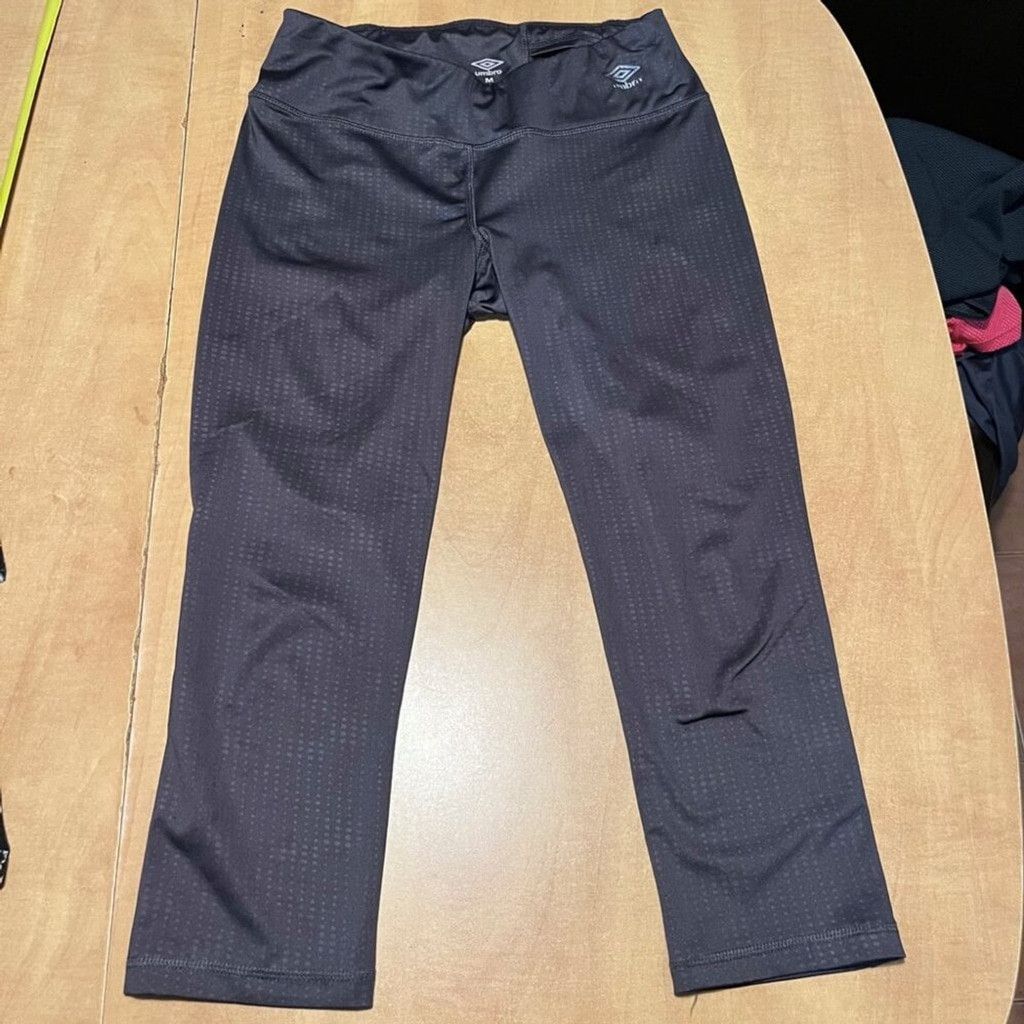 Umbro Umbro Dark Gray Performance Leggings Size 28" / US 6 / IT 42 - 2 Thumbnail