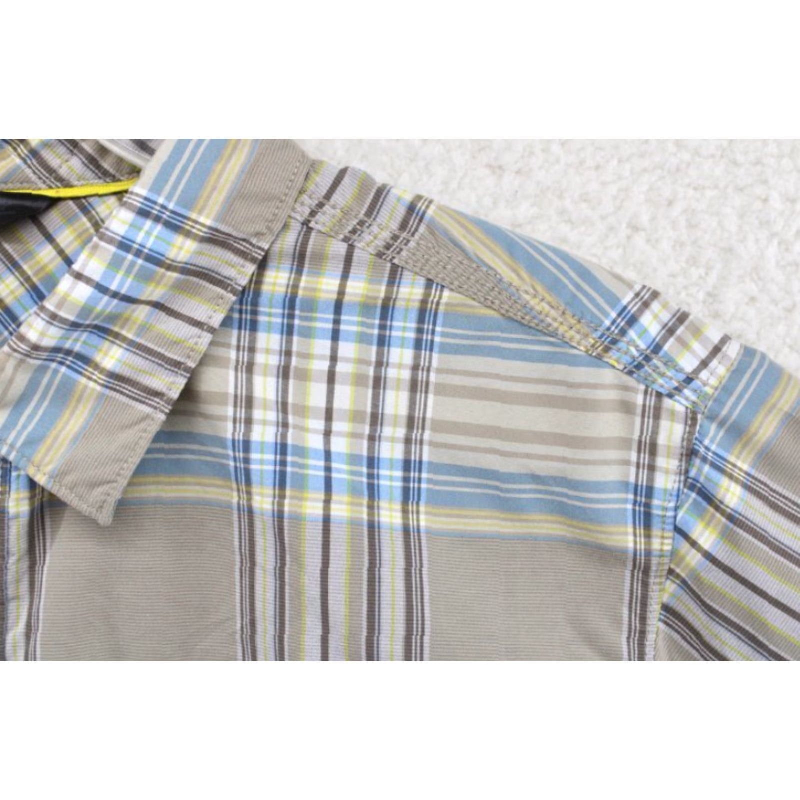 The North Face The North Face Shirt Men's XL Beige Plaid Short Sleeve Button-Up Outdoors Preppy Size US XL / EU 56 / 4 - 4 Thumbnail