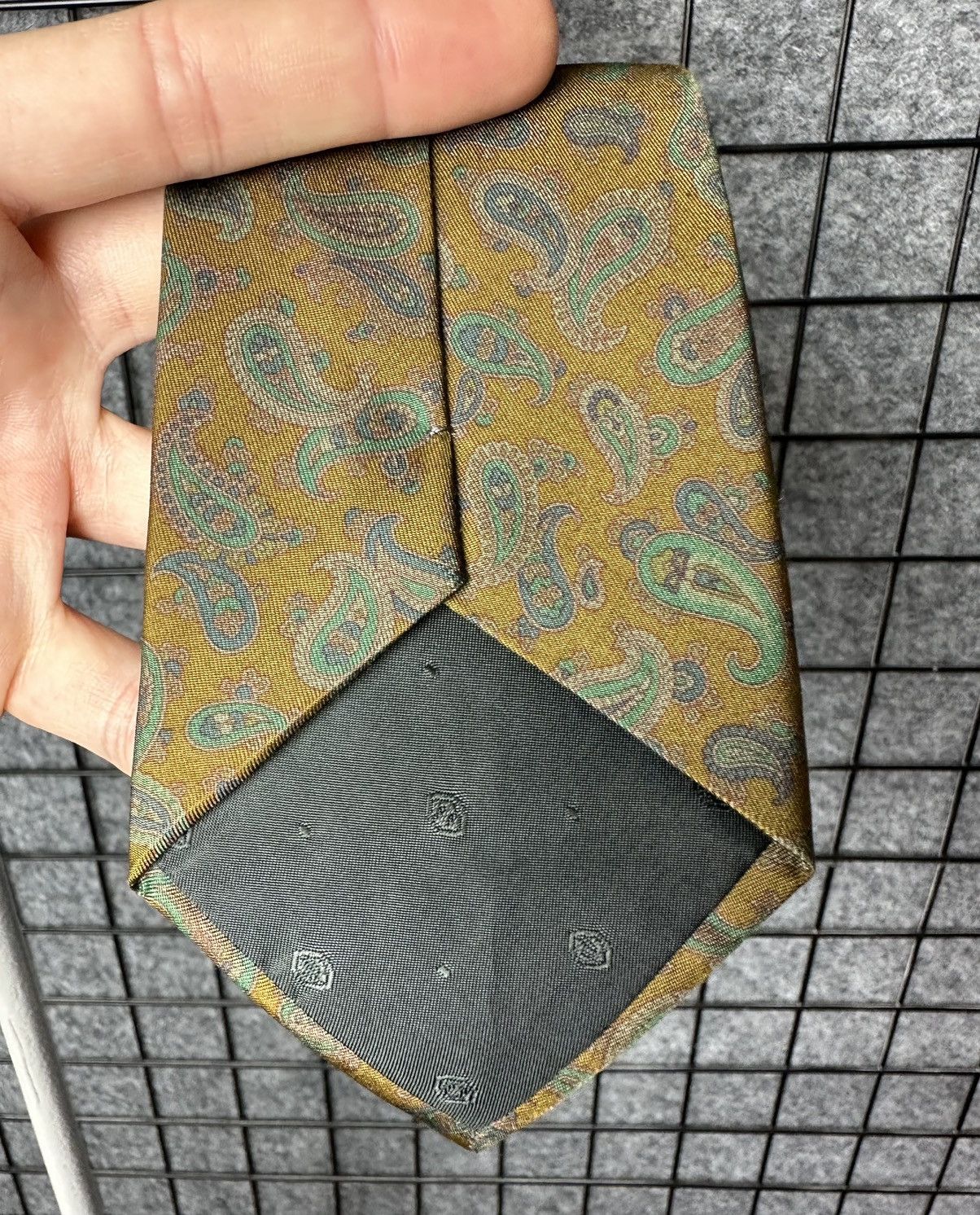 Ermenegildo Zegna Ermenegildo Zegna Vintage Paisley Pattern Silk Tie Size OS Size ONE SIZE - 7 Thumbnail